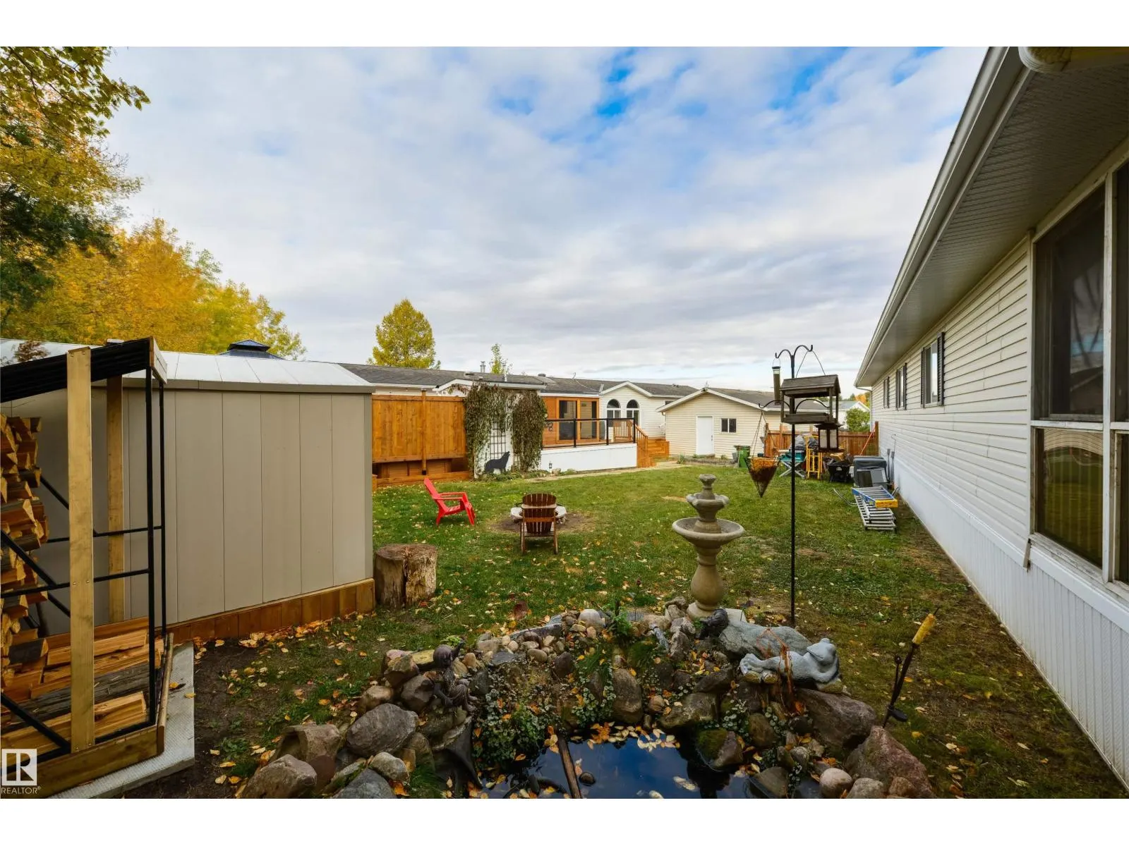 2809 Lakeside Cres NW NW