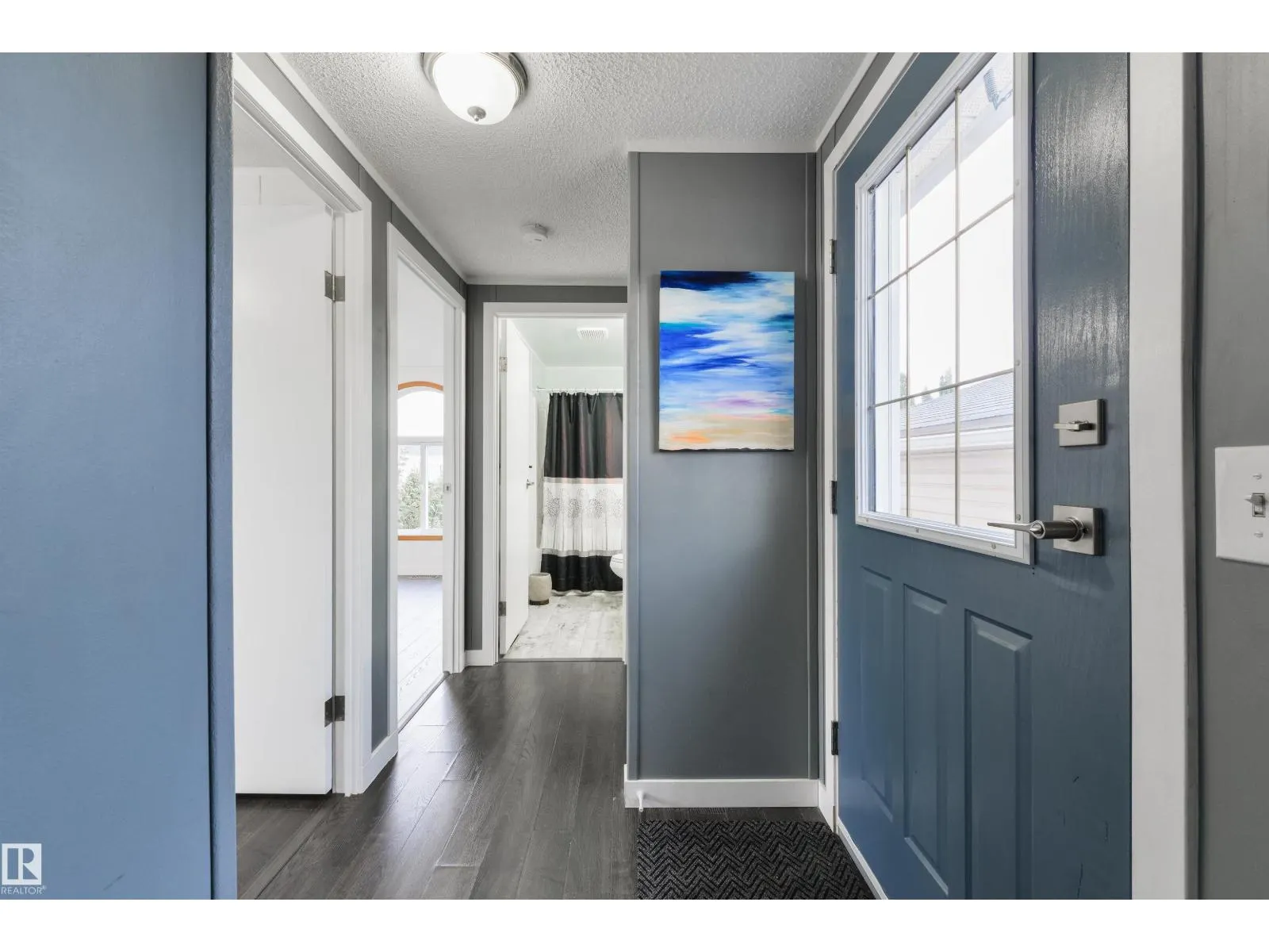 2809 Lakeside Cres NW NW