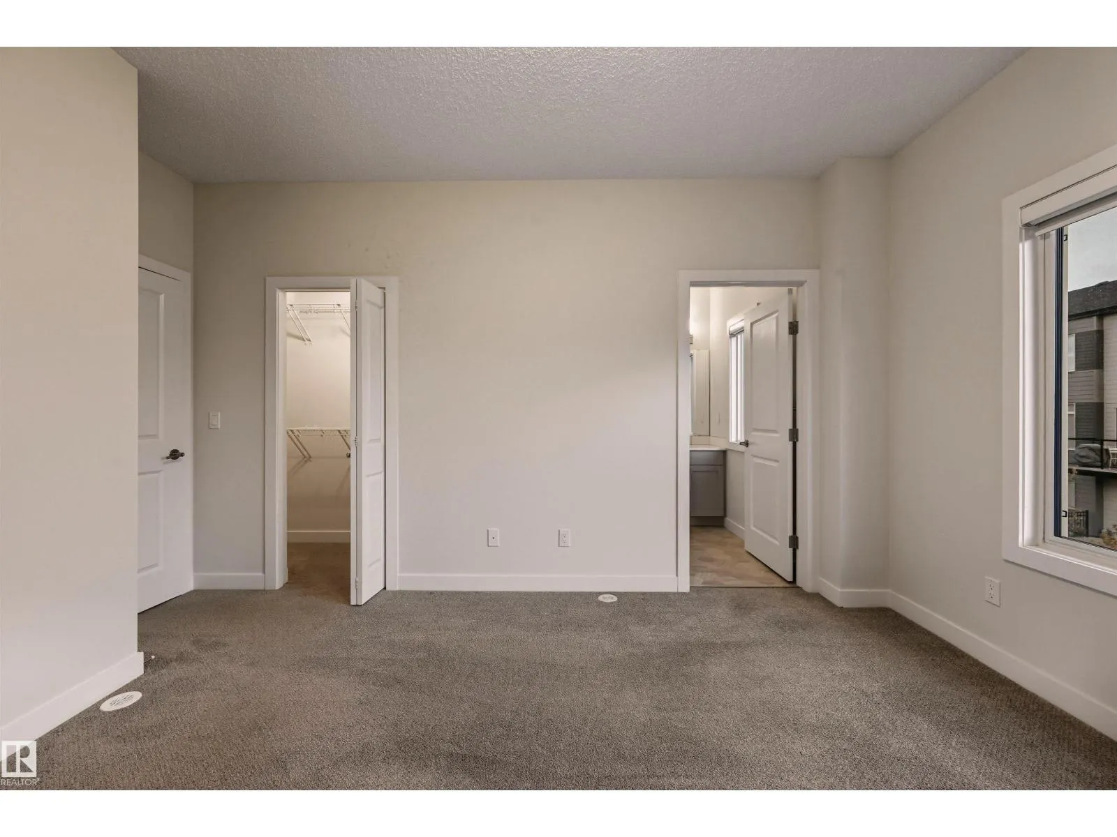 #52 804 WELSH DR SW
