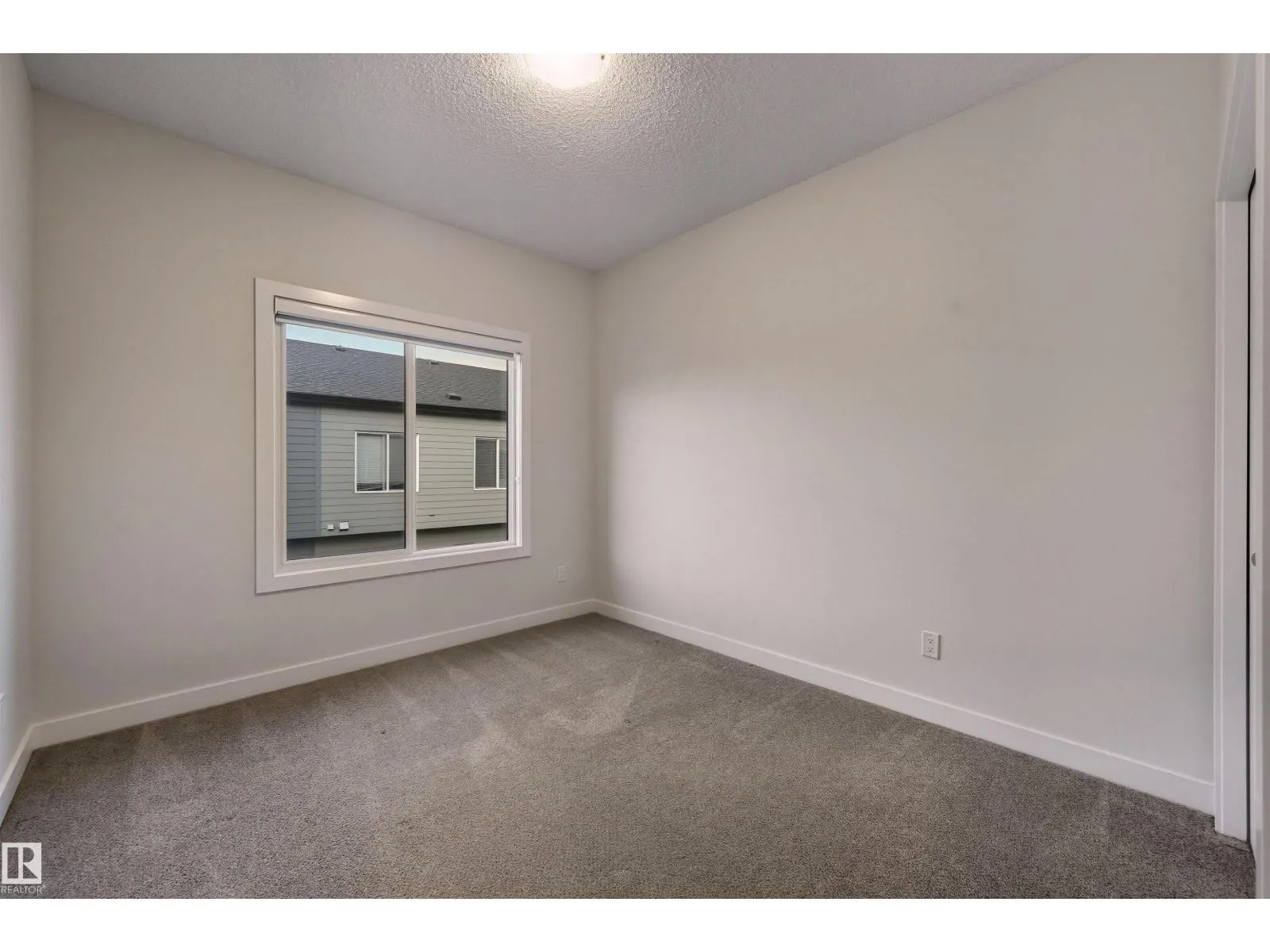 #52 804 WELSH DR SW