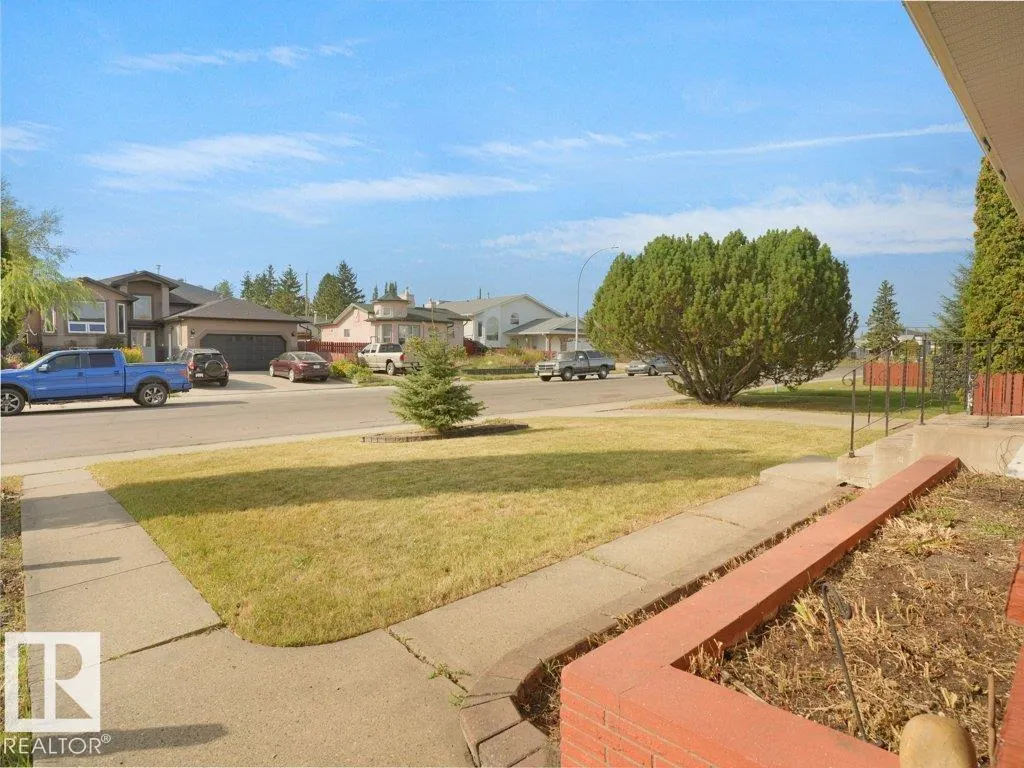 9815 159 ST NW NW