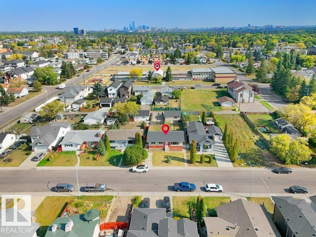 9815 159 ST NW NW