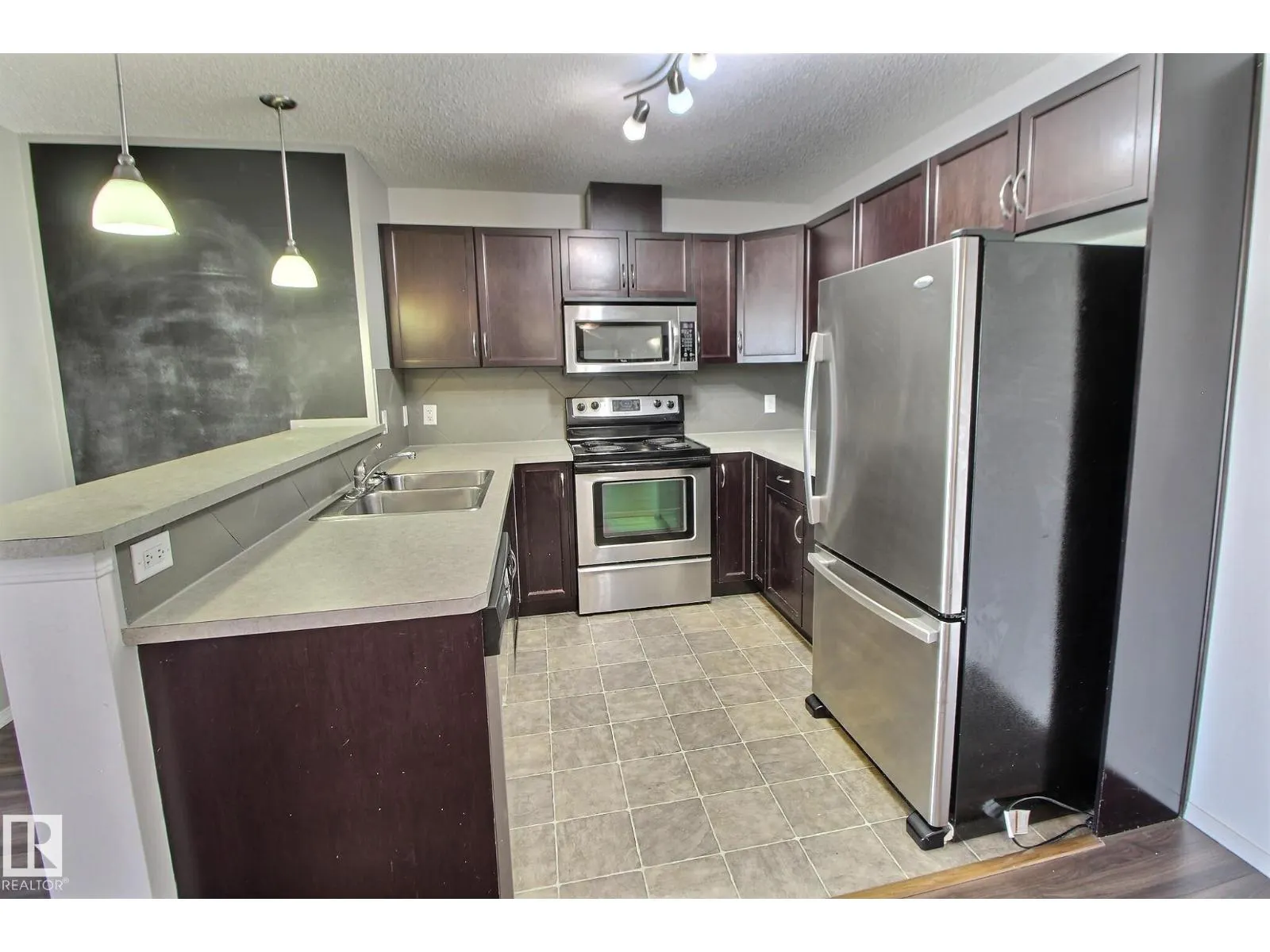 #205 5951 165 AV NW