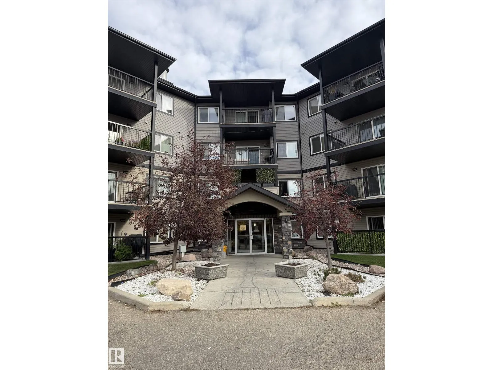 #205 5951 165 AV NW