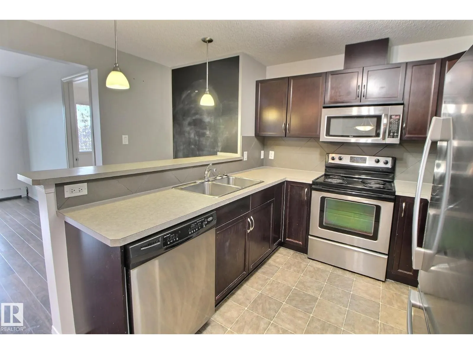 #205 5951 165 AV NW
