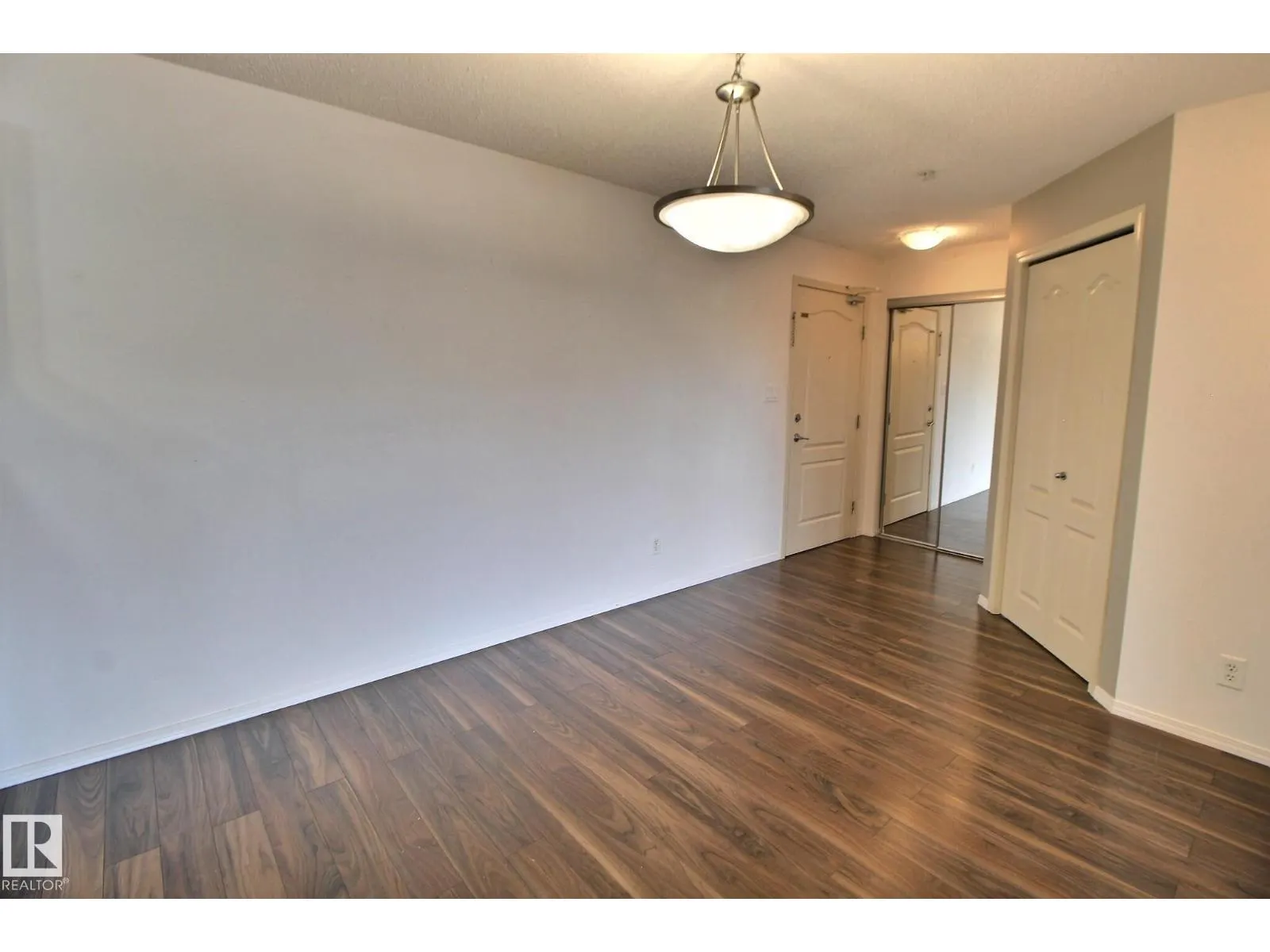 #205 5951 165 AV NW