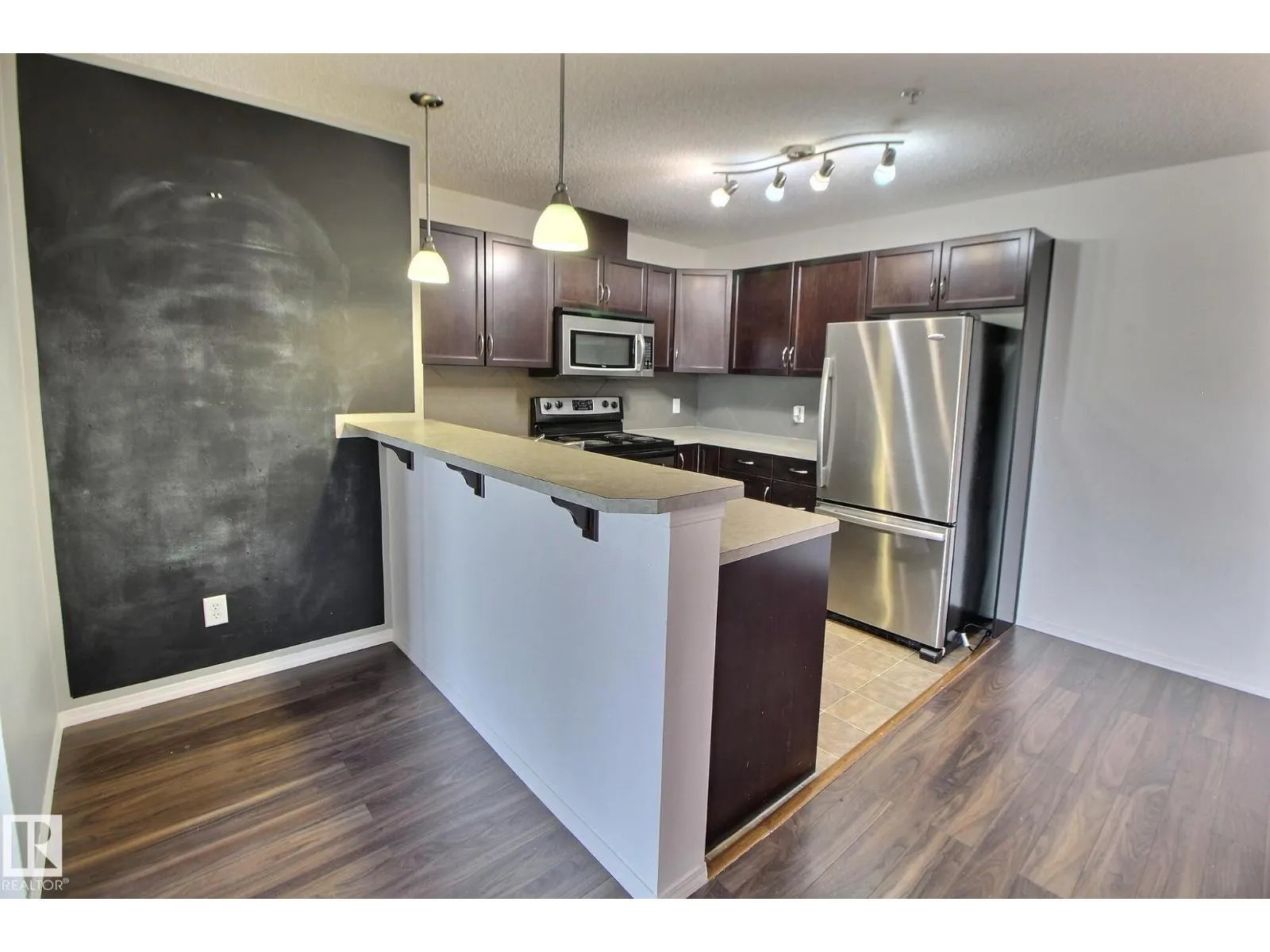 #205 5951 165 AV NW