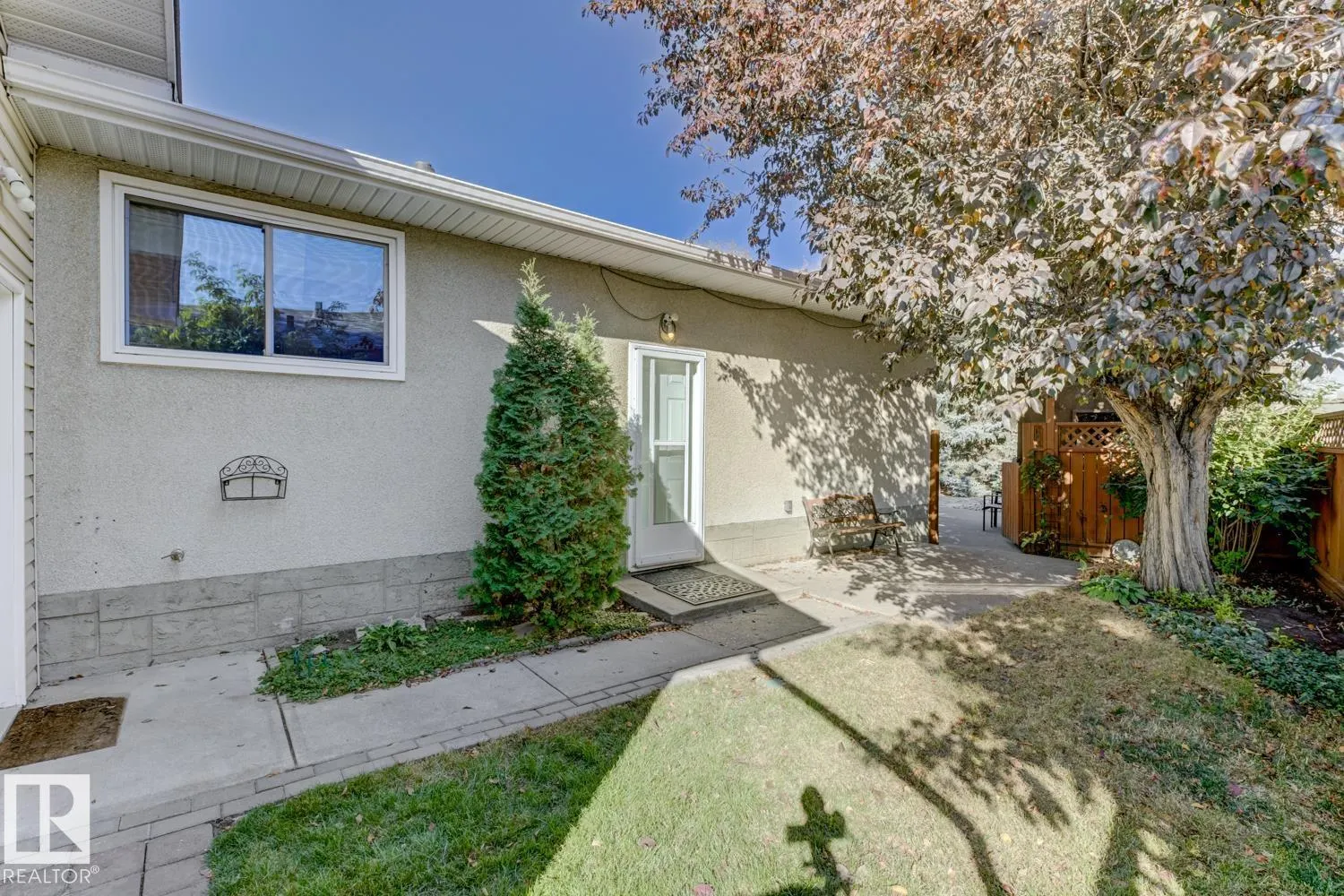 1015 PARKER DR