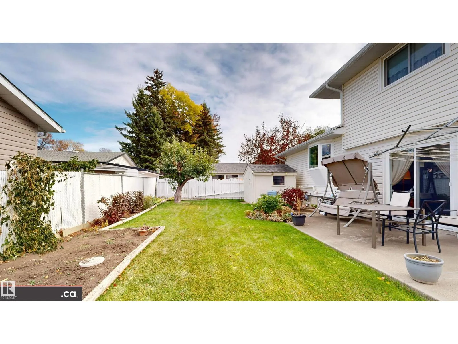 16 Gatewood AV