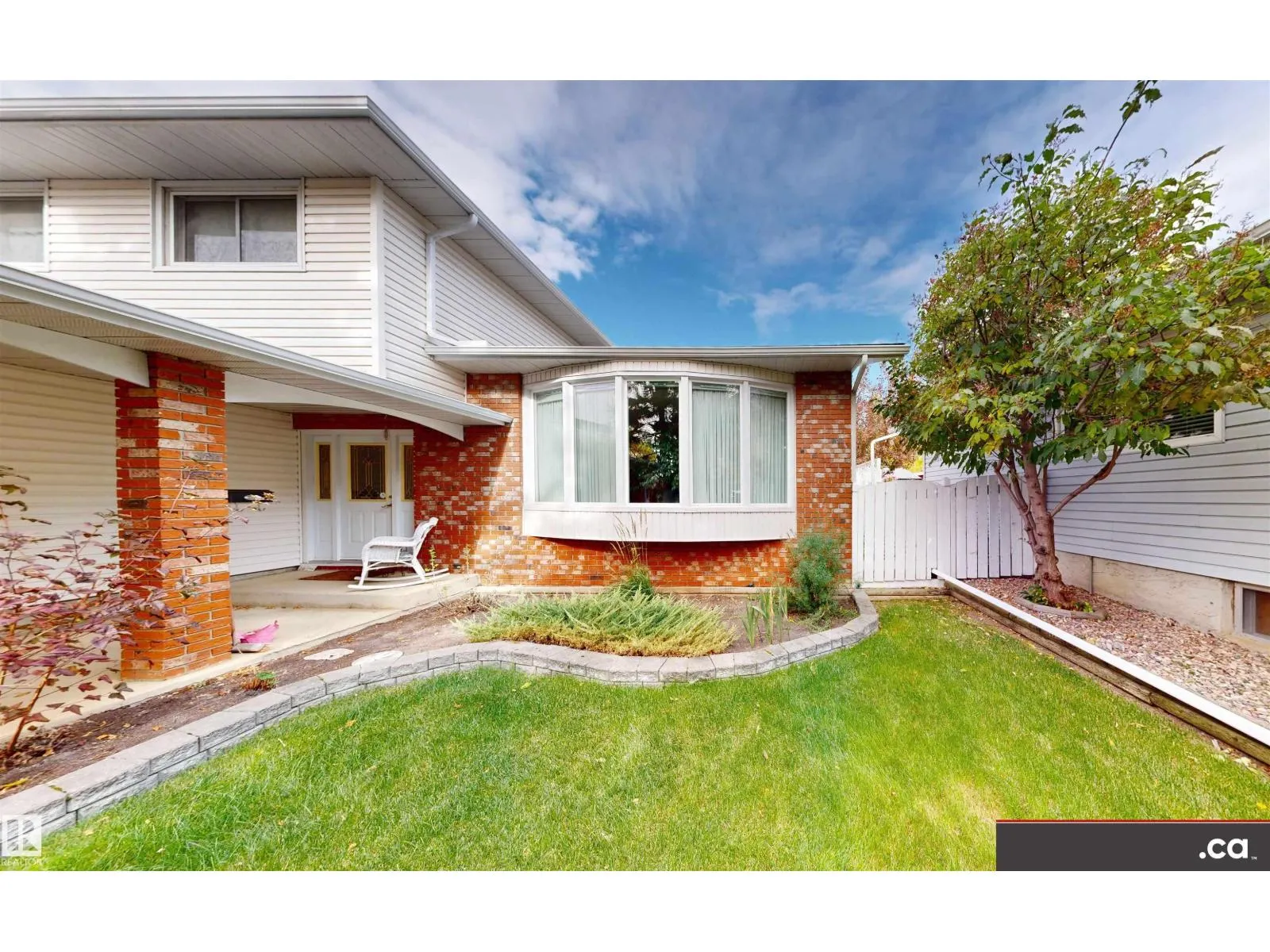 16 Gatewood AV