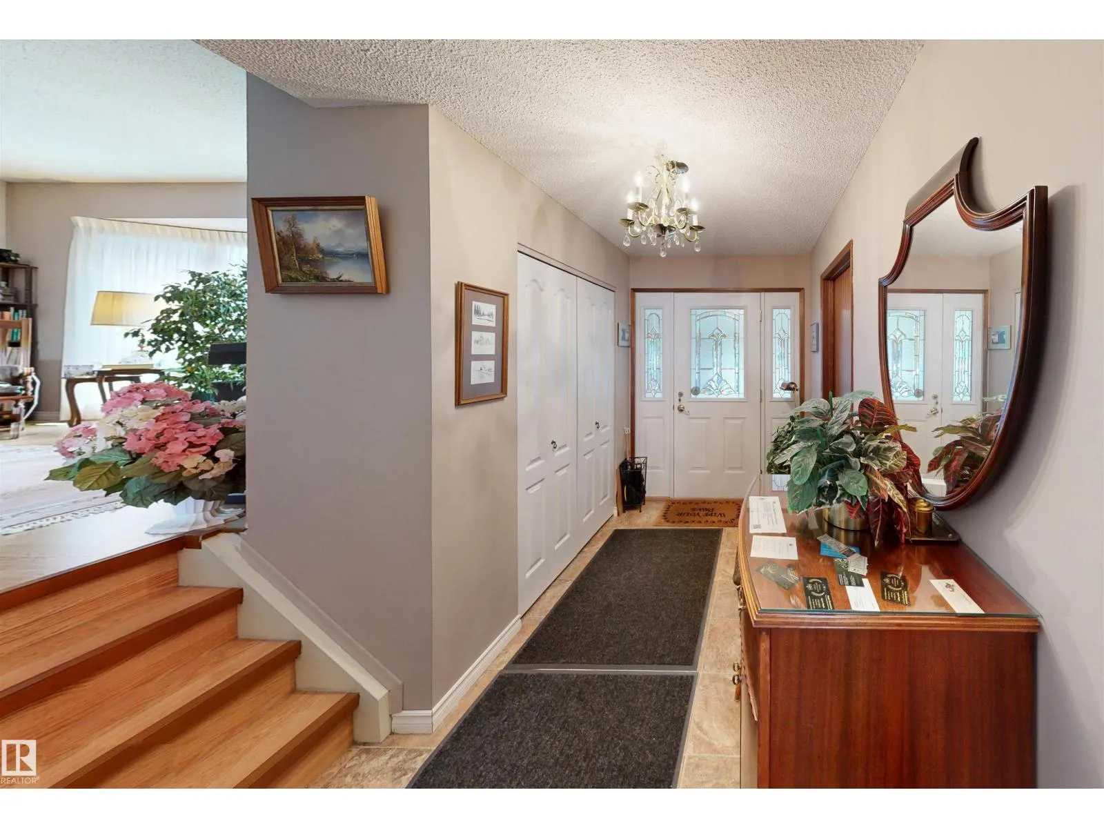 16 Gatewood AV
