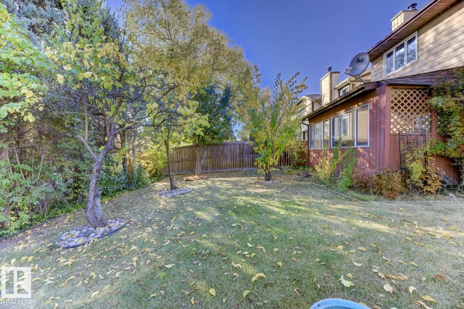 11105 20 AV NW