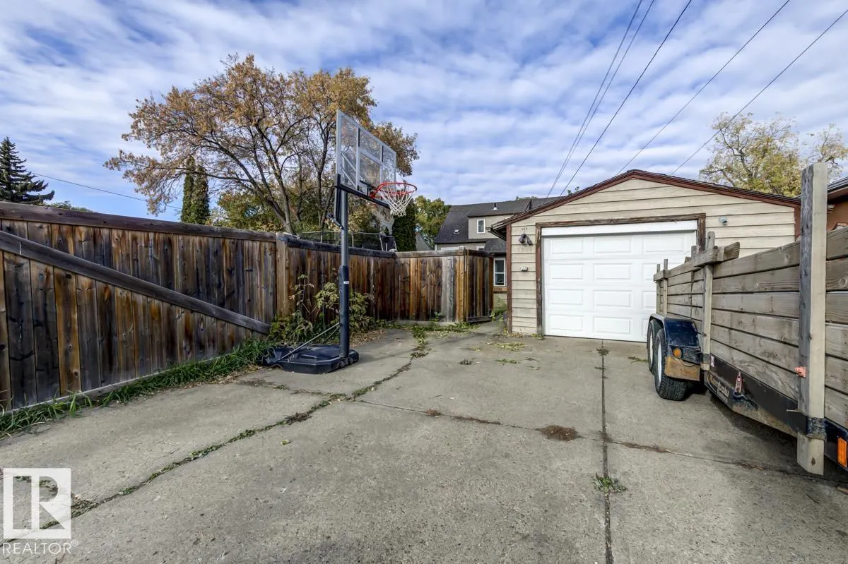 13619 122 AV NW