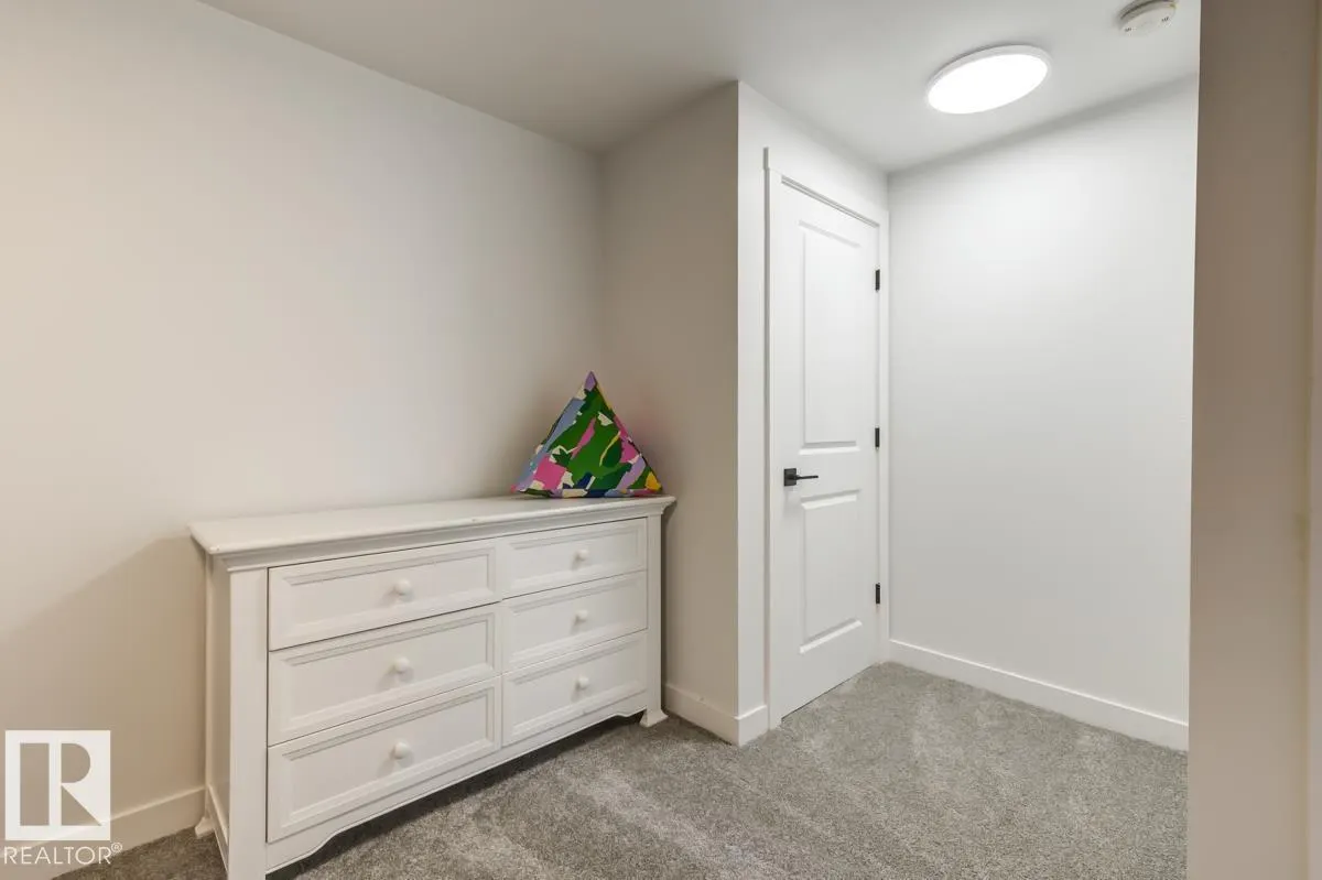 13619 122 AV NW