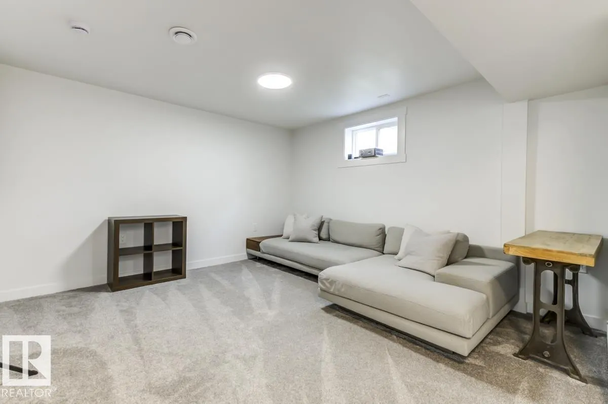 13619 122 AV NW