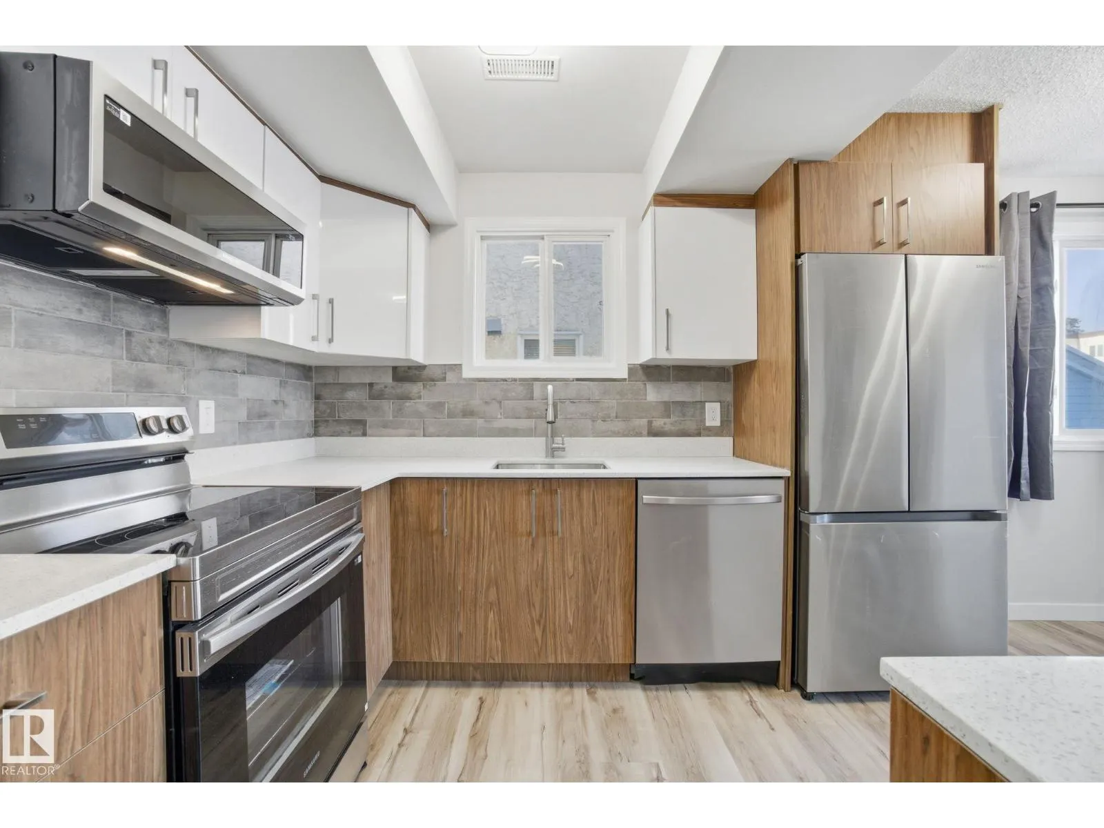 71 Lancaster TC NW