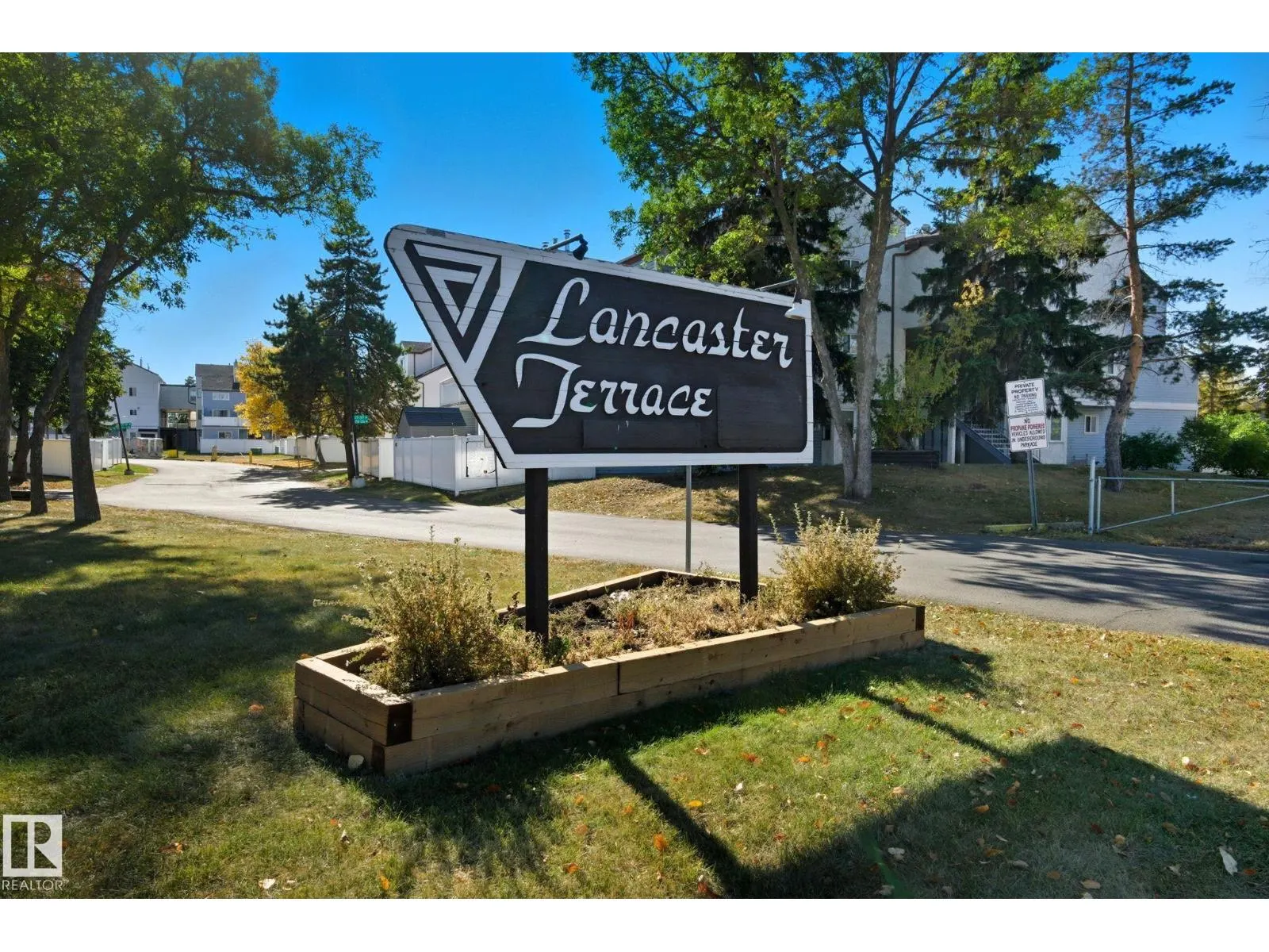 71 Lancaster TC NW