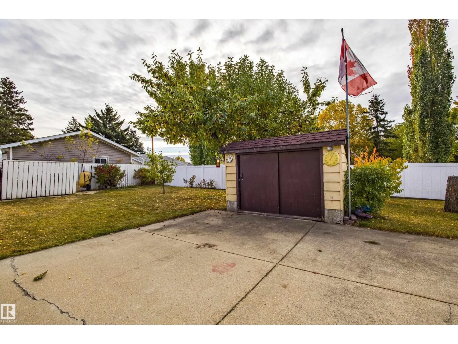 11455 162 AV NW