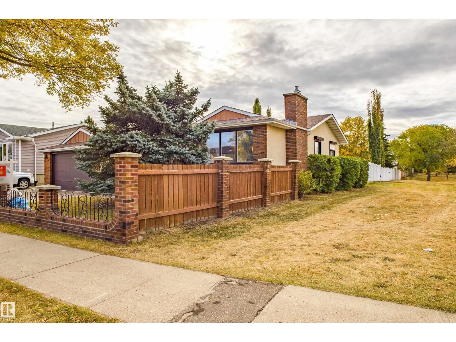 11455 162 AV NW