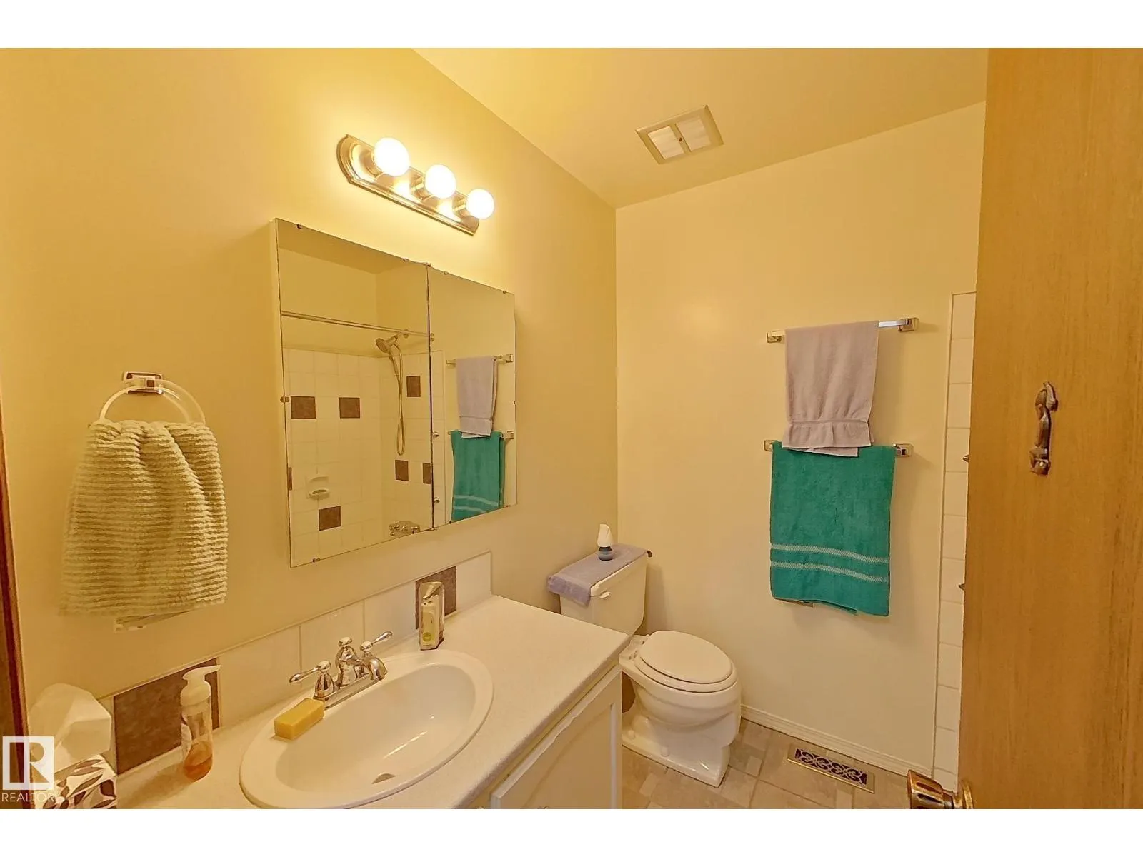 11455 162 AV NW