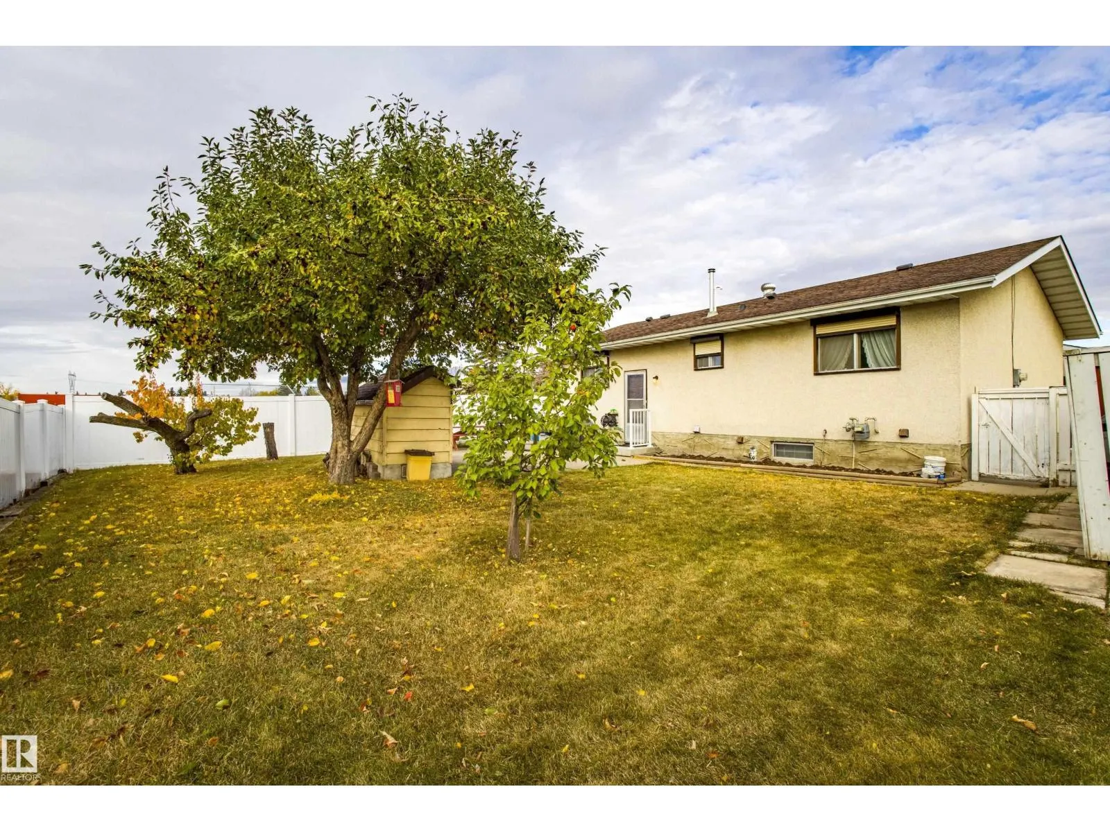 11455 162 AV NW
