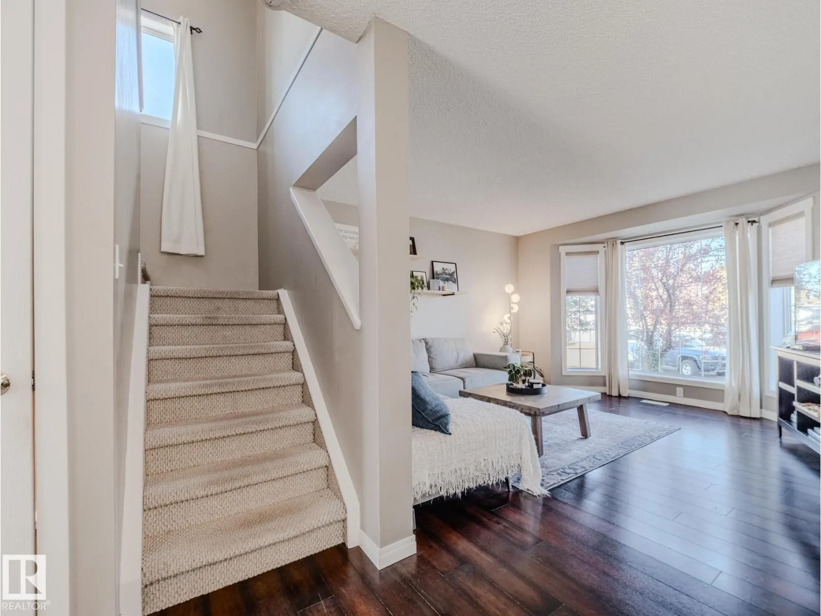 106 Heatherglen CR