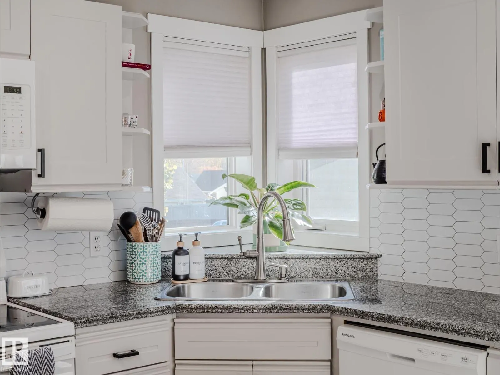 106 Heatherglen CR