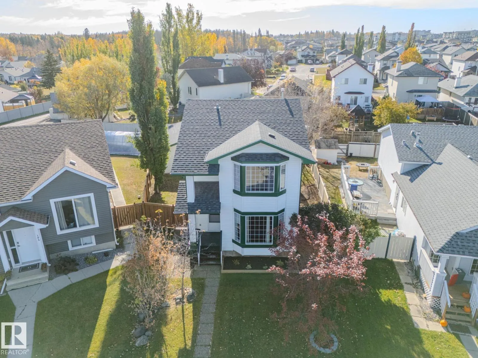 106 Heatherglen CR