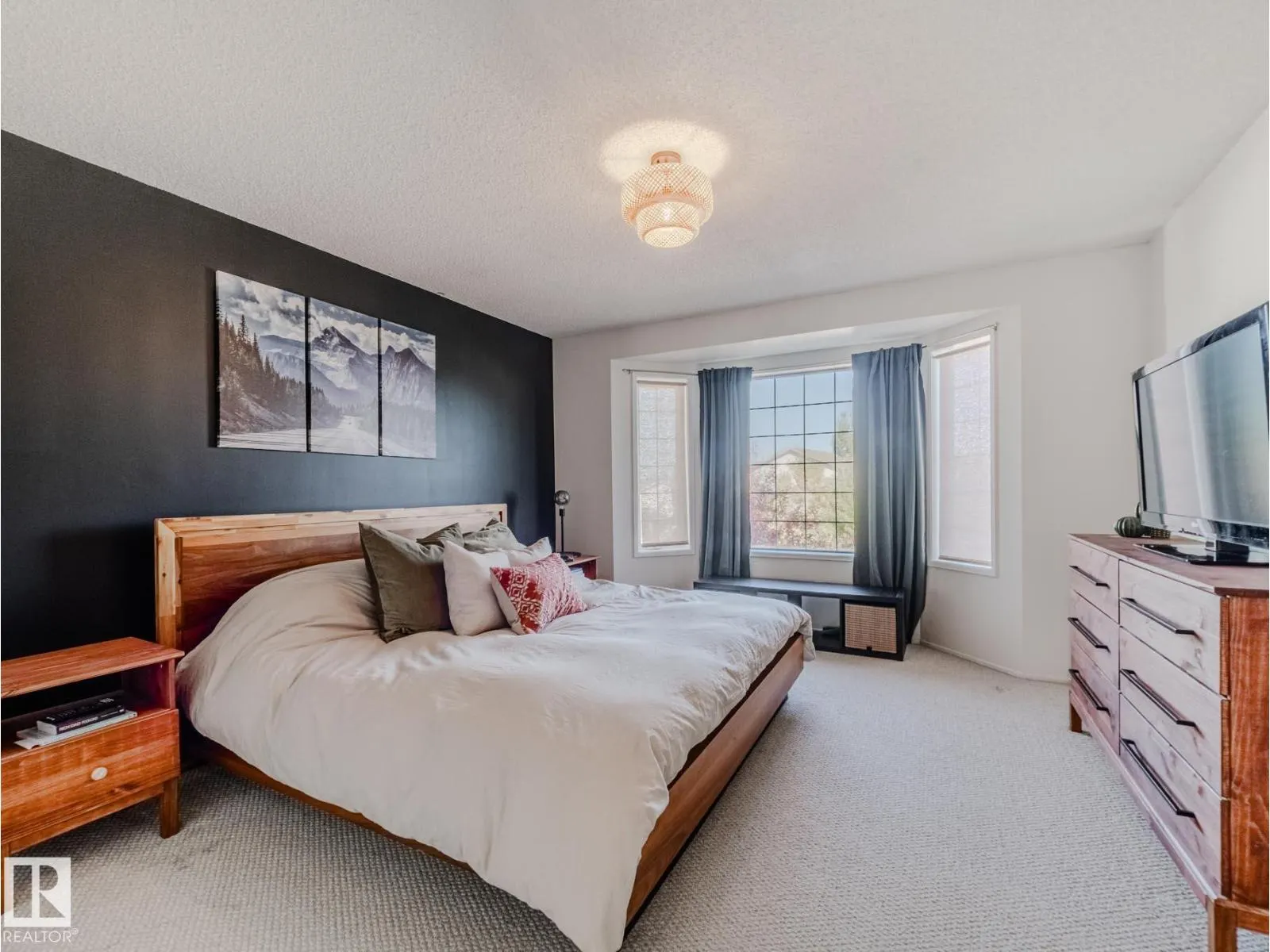 106 Heatherglen CR