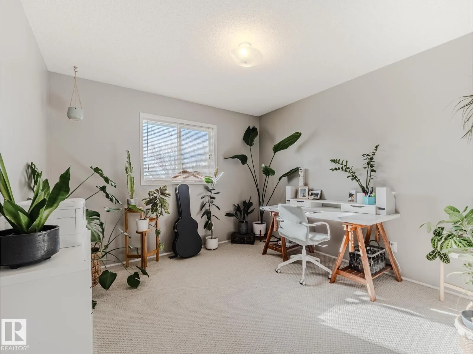 106 Heatherglen CR