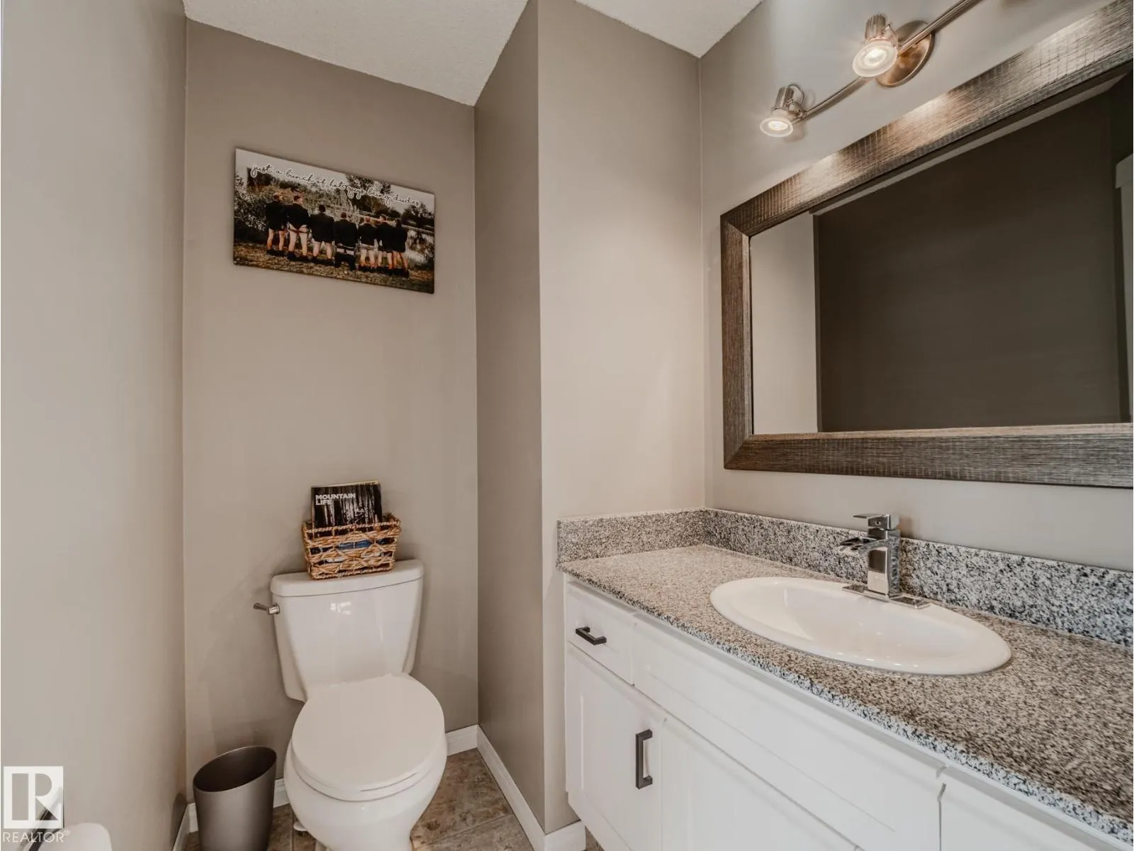 106 Heatherglen CR