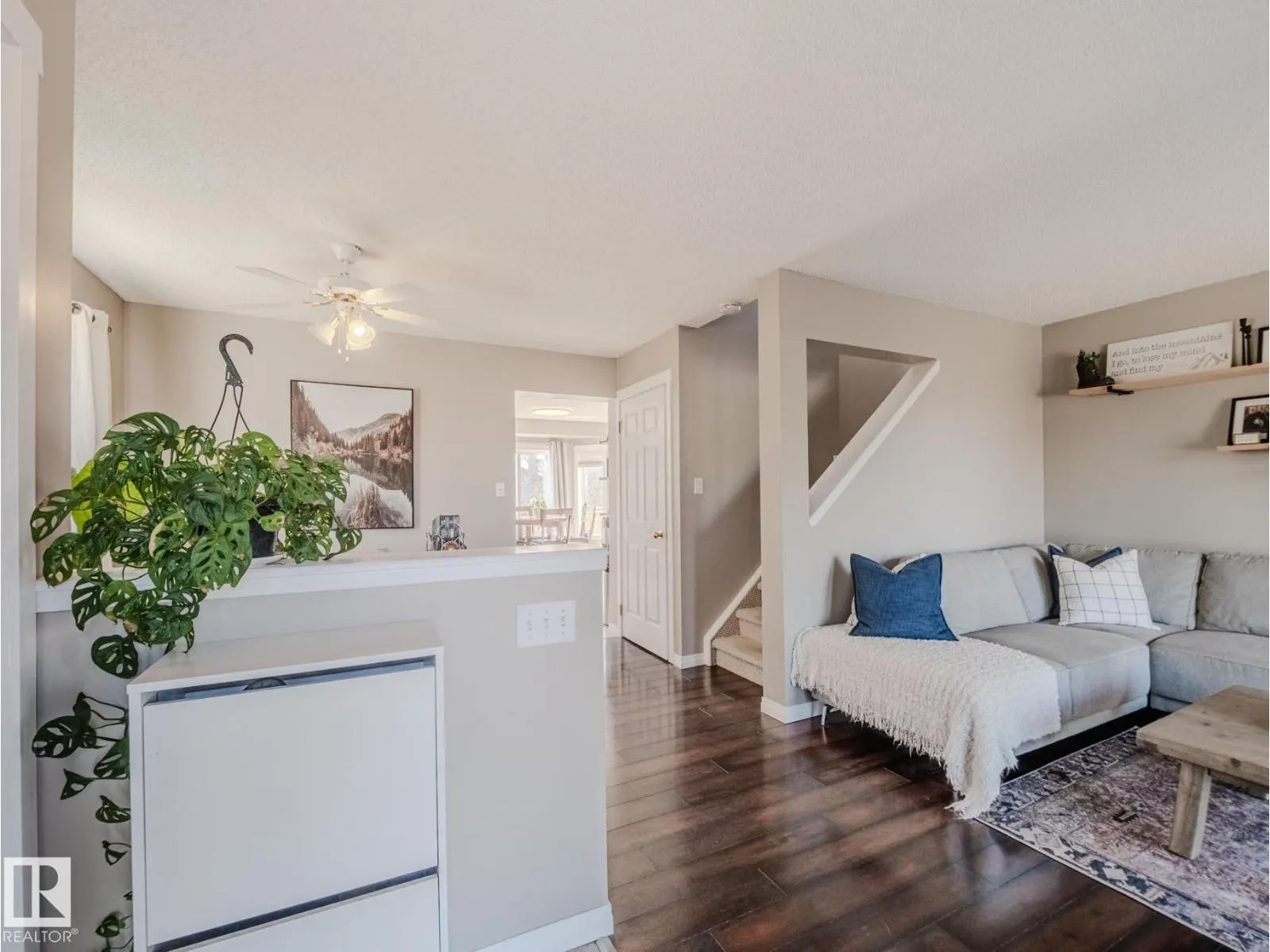 106 Heatherglen CR