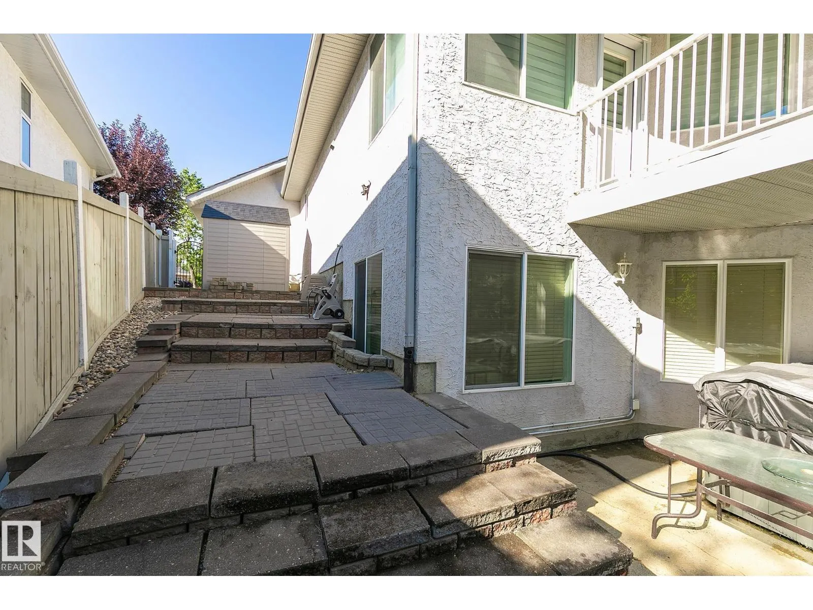 7 KINGSBURY CR