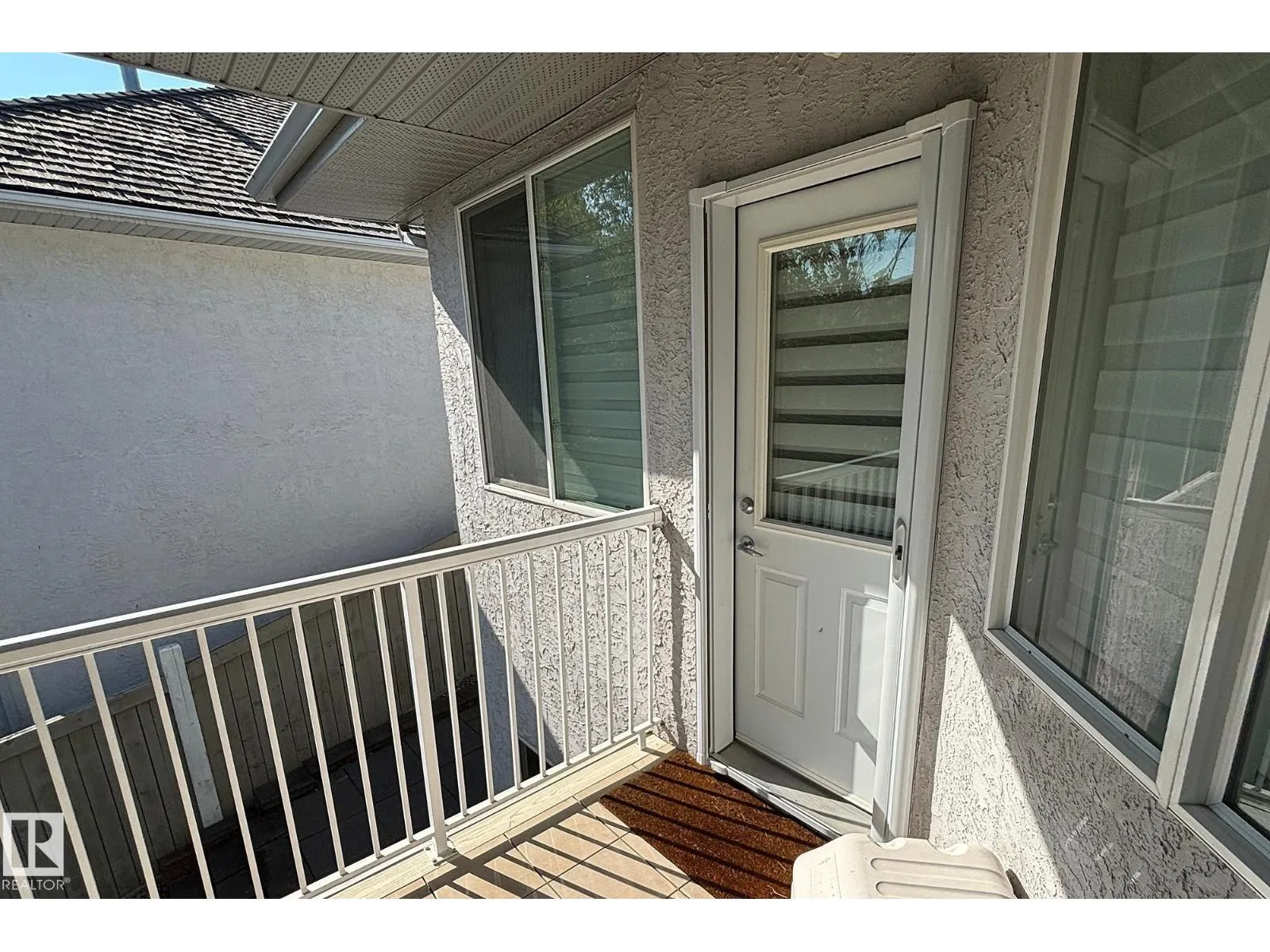 7 KINGSBURY CR