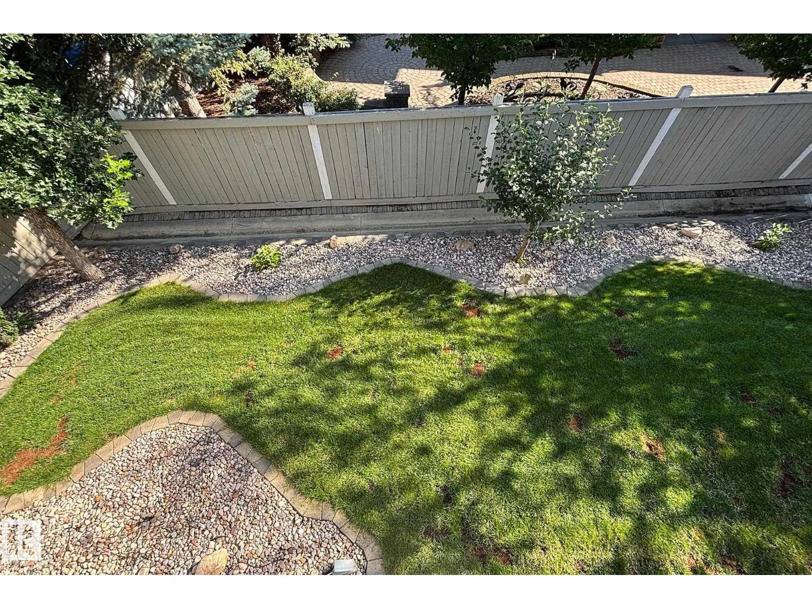 7 KINGSBURY CR