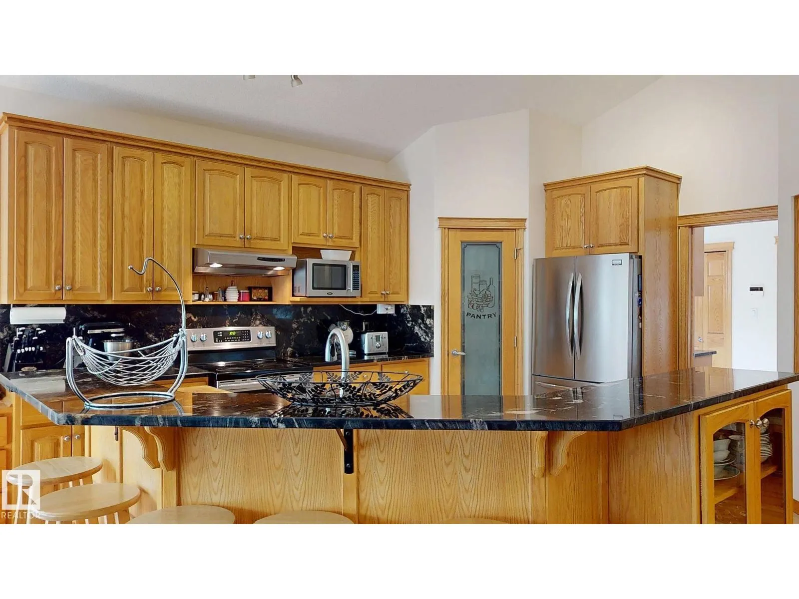 7 KINGSBURY CR