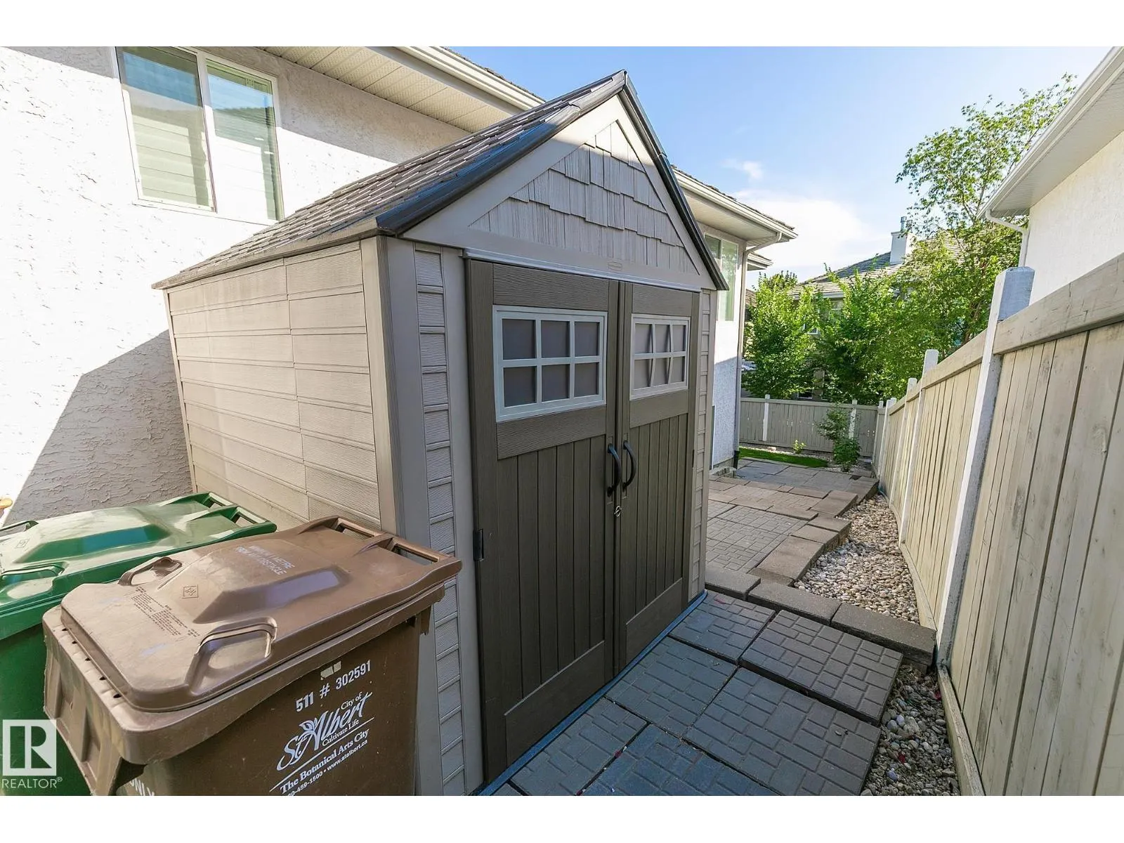 7 KINGSBURY CR