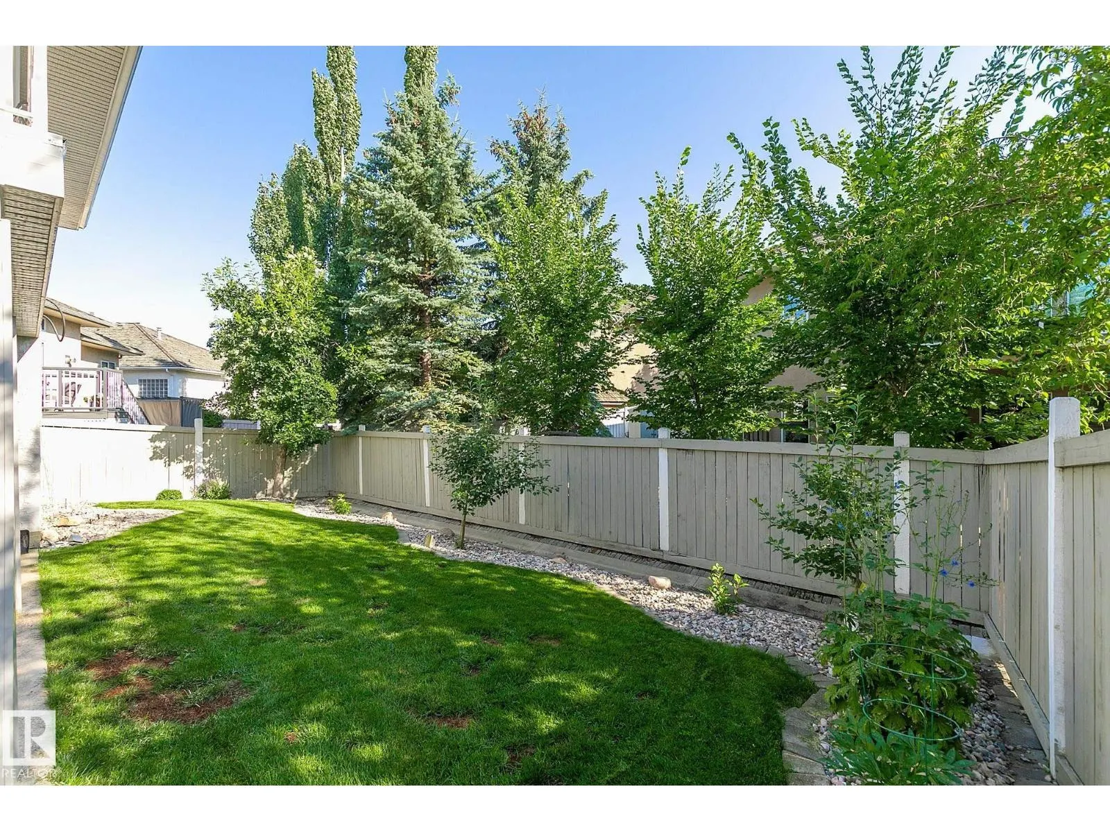 7 KINGSBURY CR