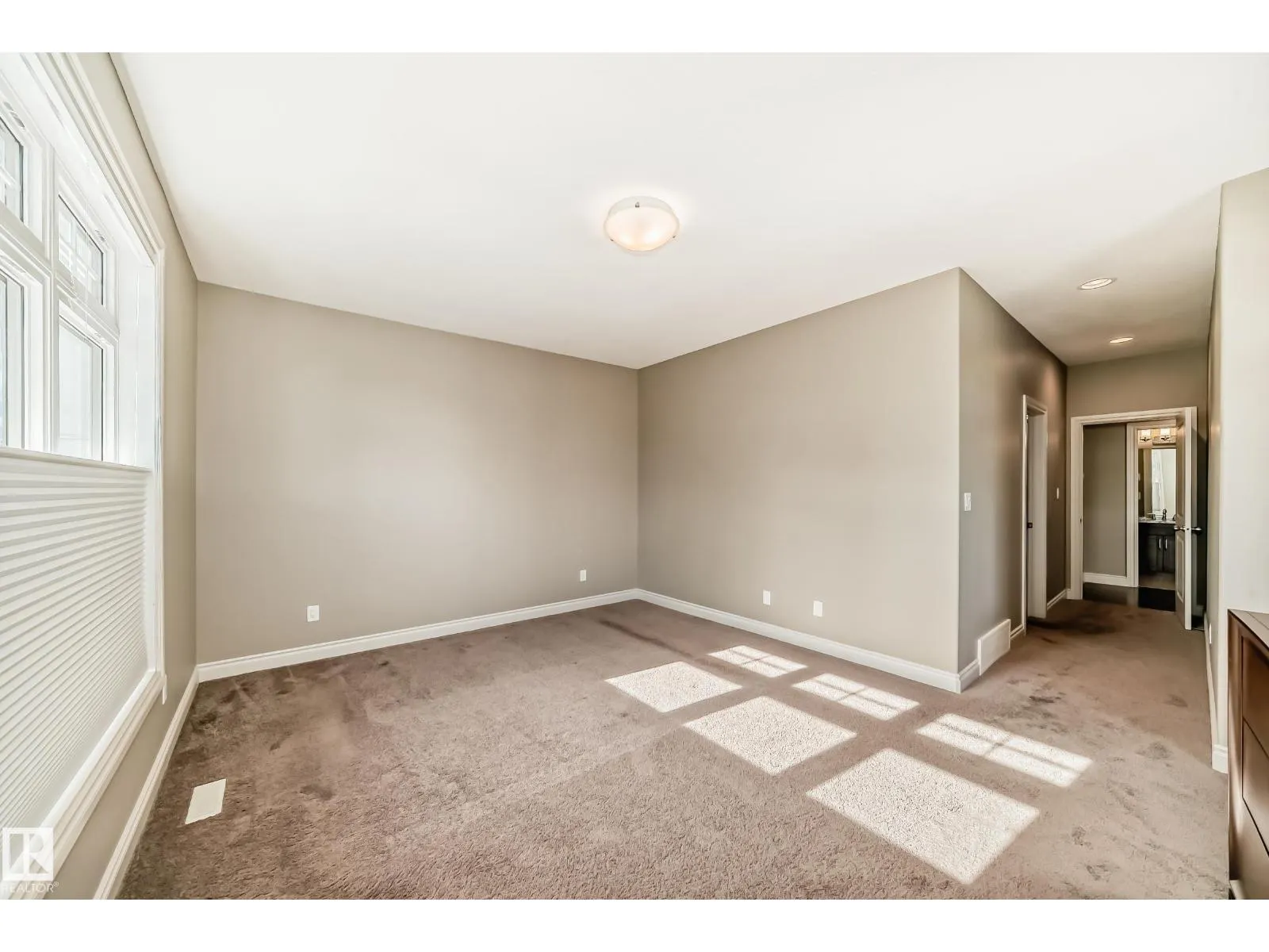 7236 MAY RD NW