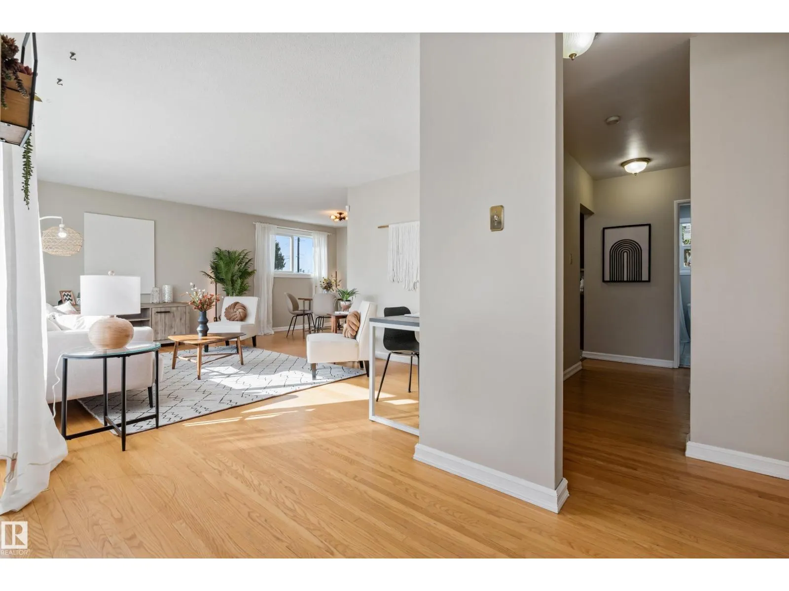 7104 95 AV NW