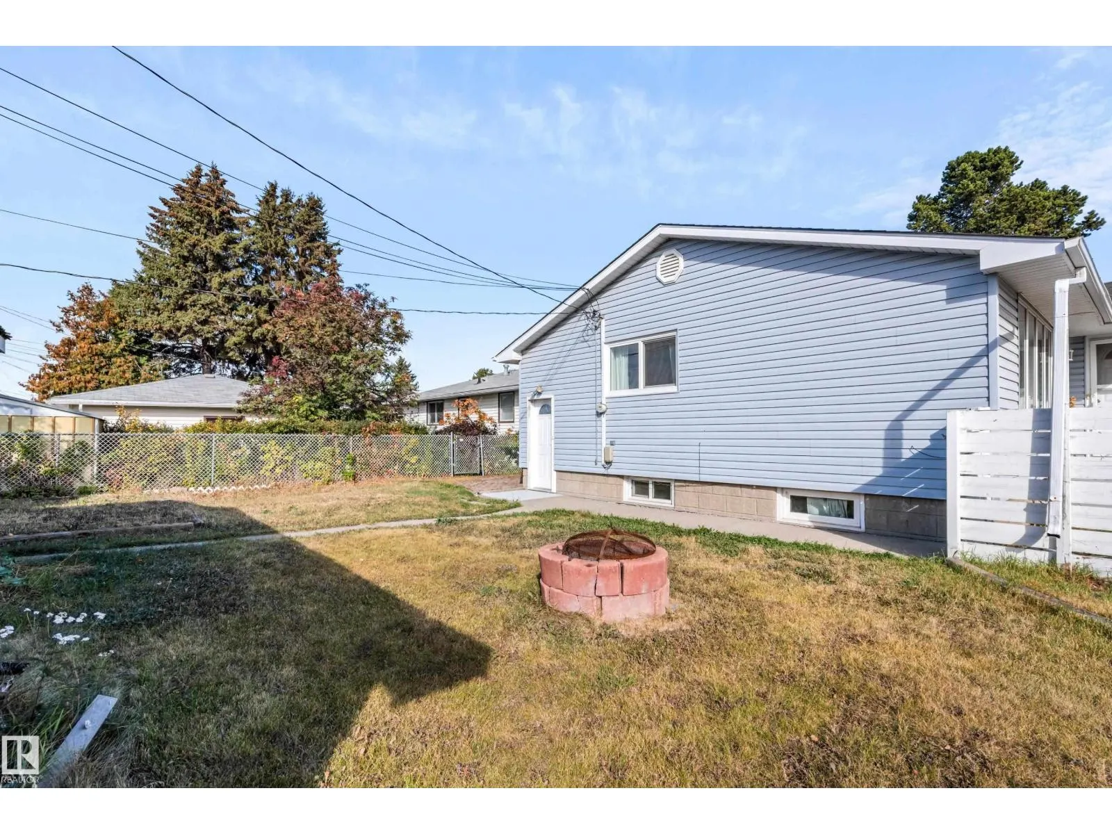 7104 95 AV NW