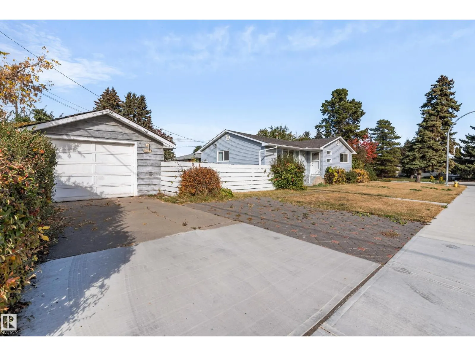 7104 95 AV NW