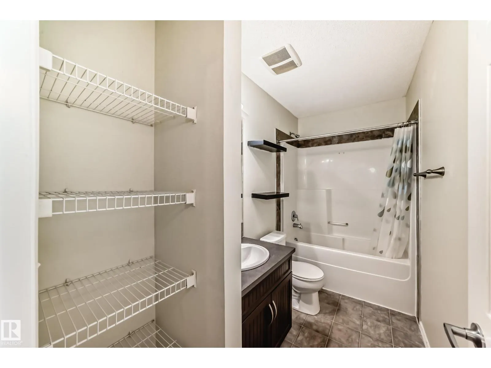 #138 142 Selkirk PL