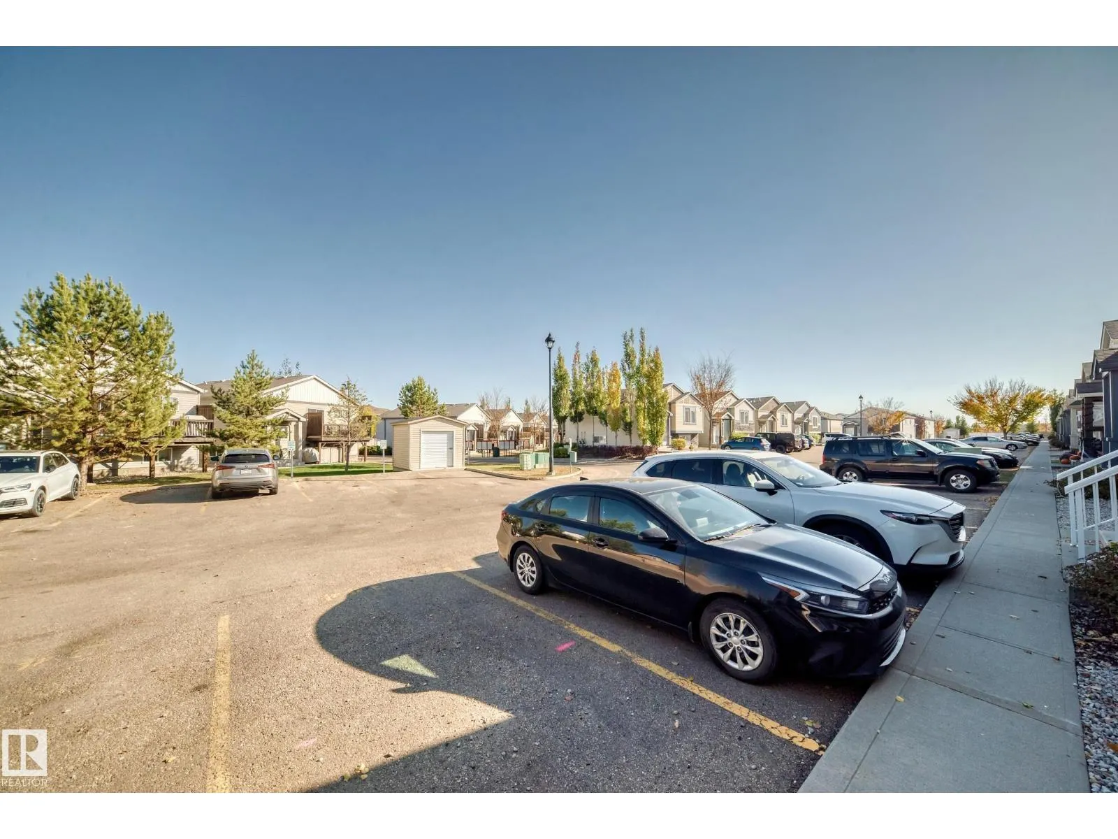 #138 142 Selkirk PL