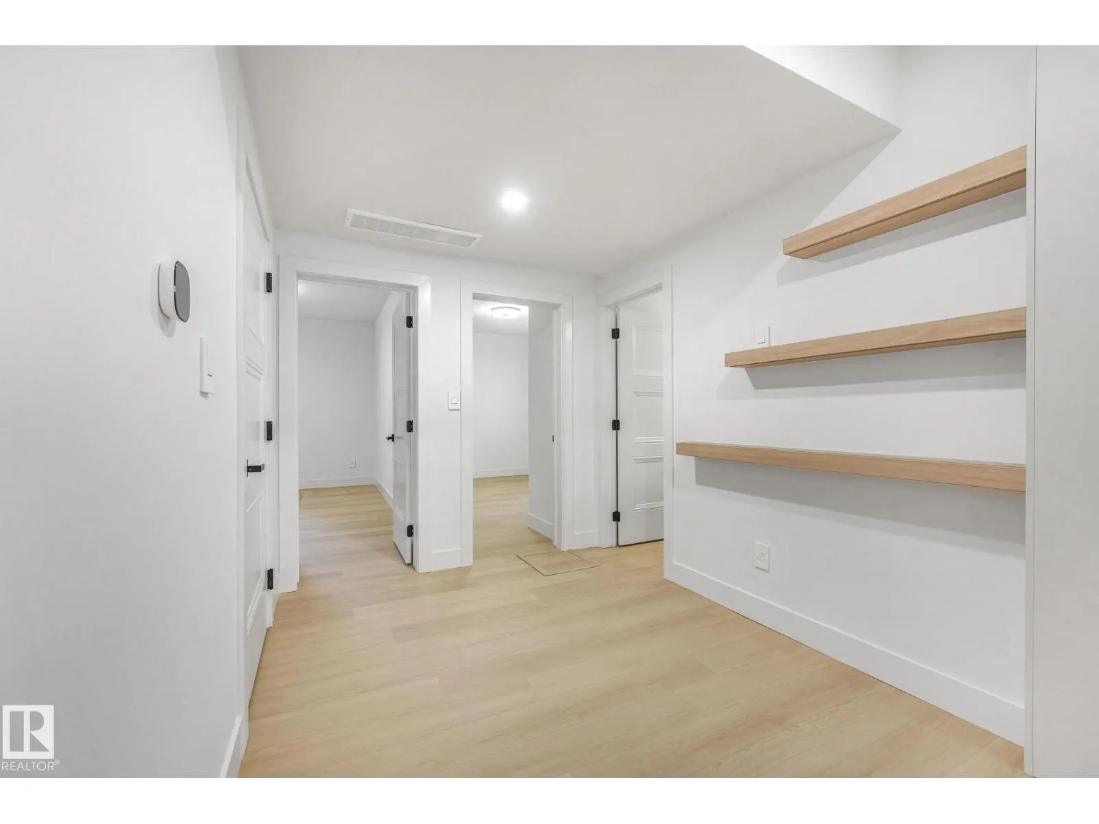 9605 142 ST NW