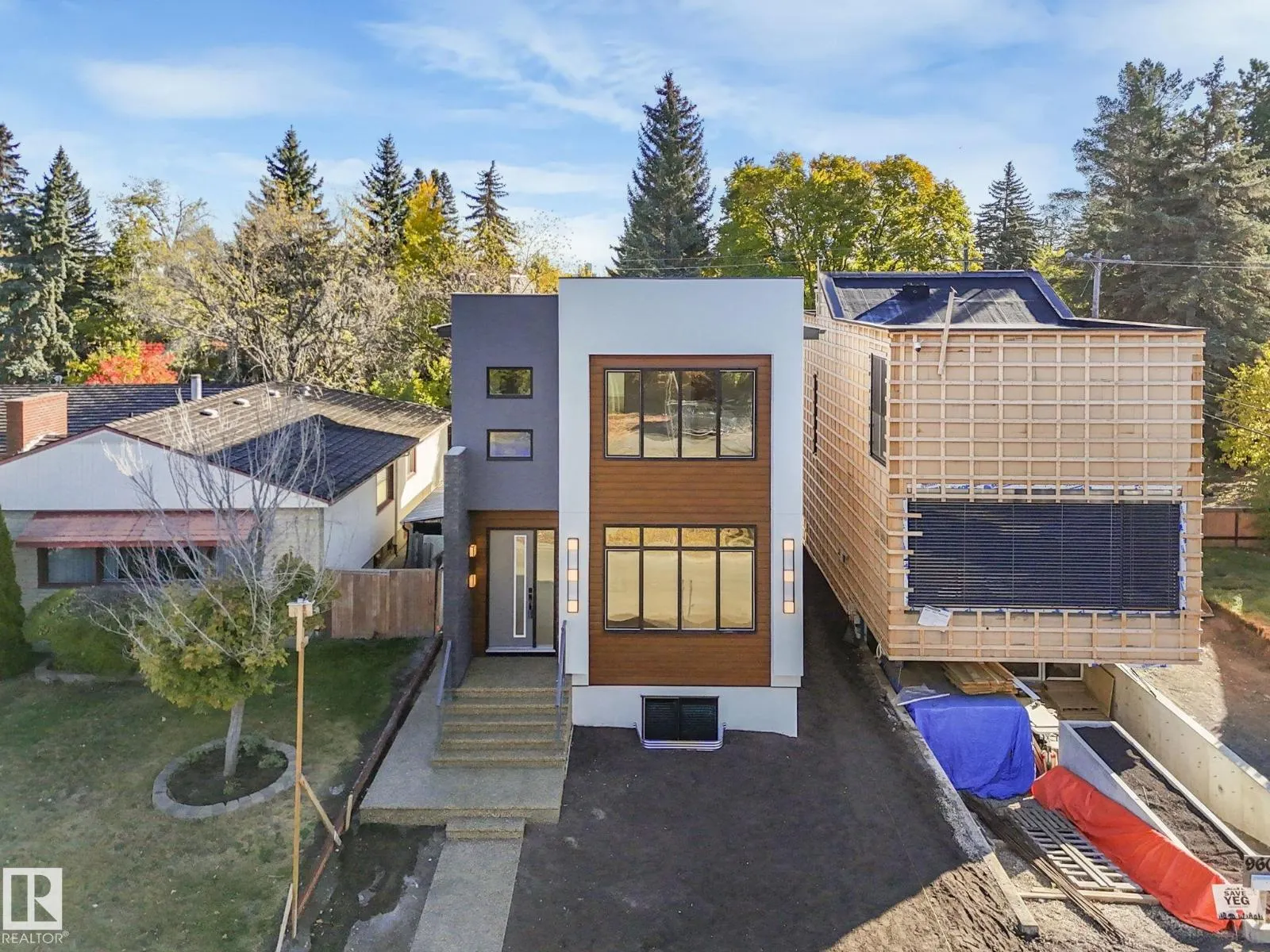 9605 142 ST NW