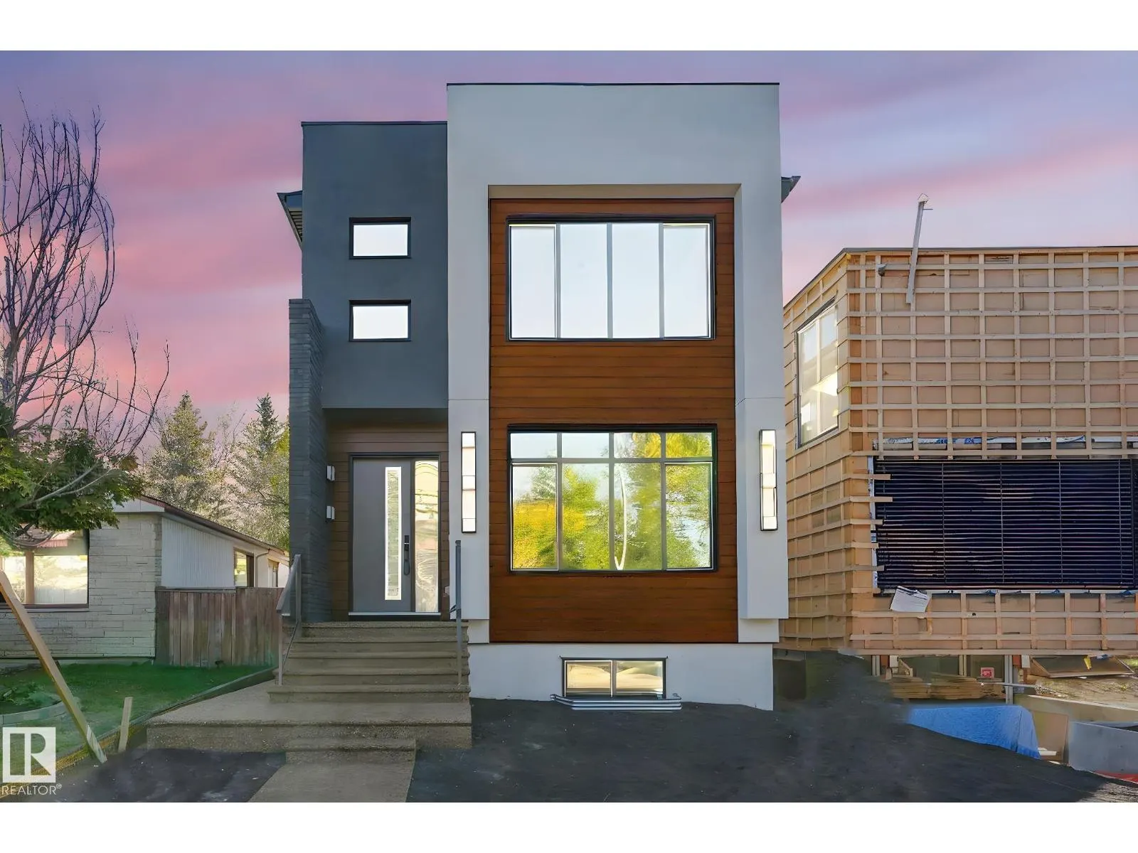 9605 142 ST NW