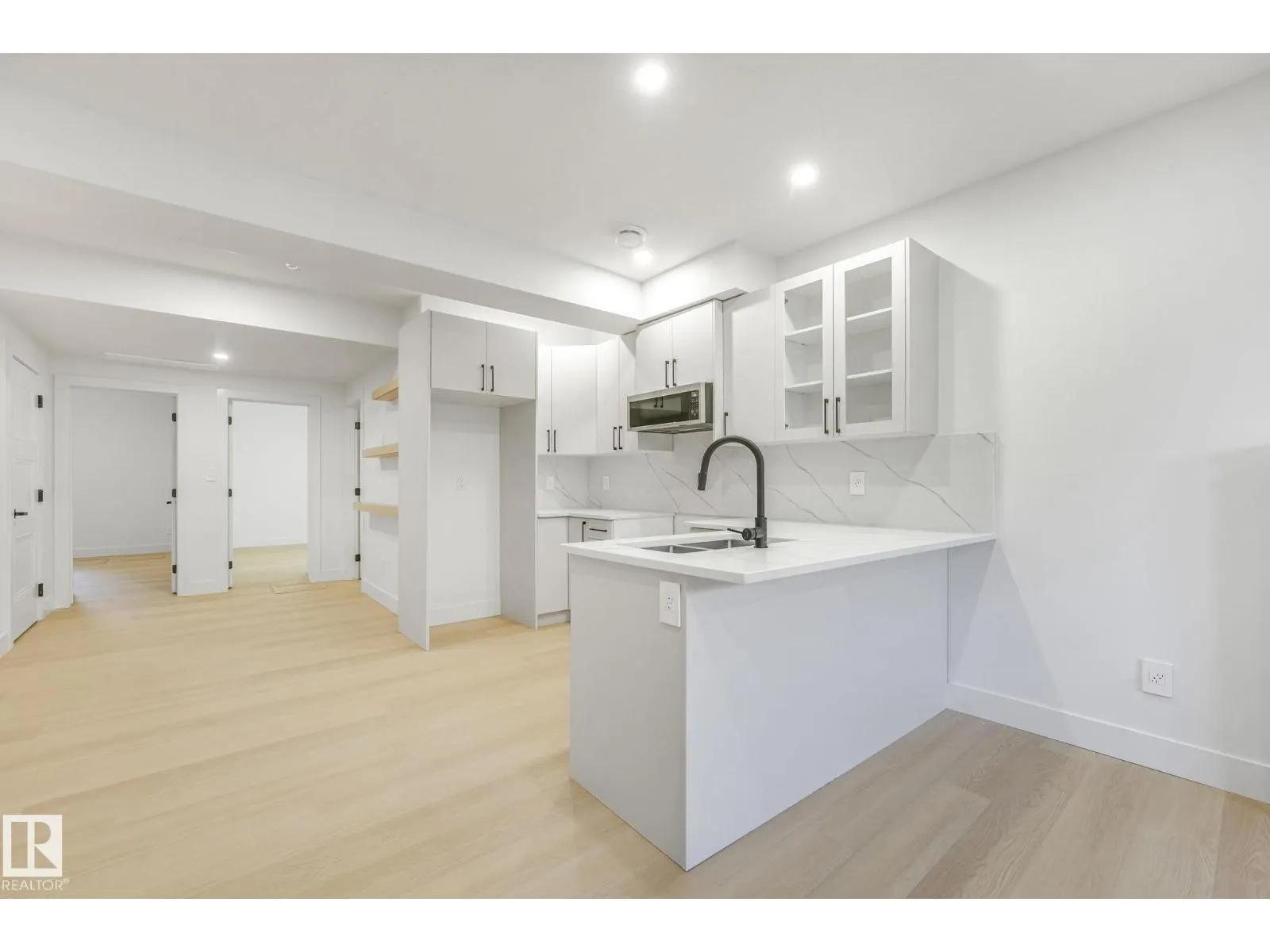 9605 142 ST NW