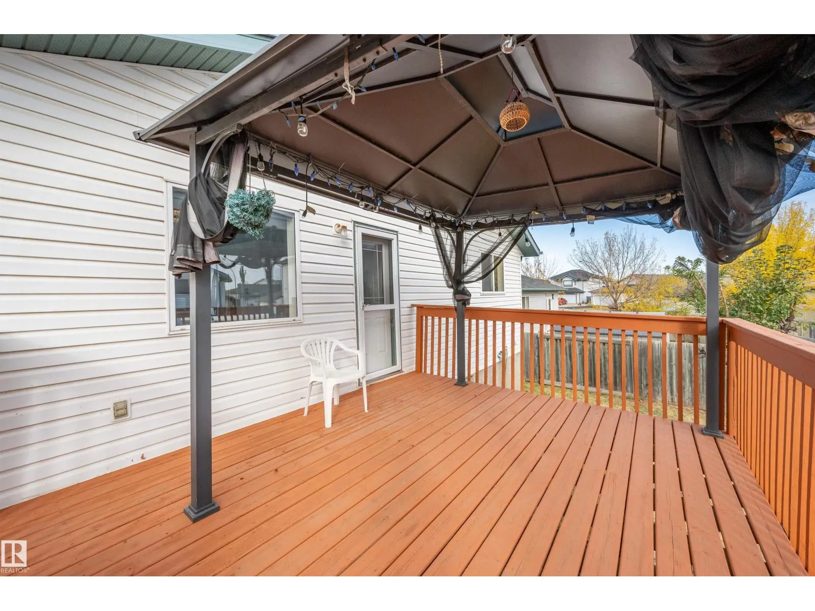 264 DUNVEGAN RD NW
