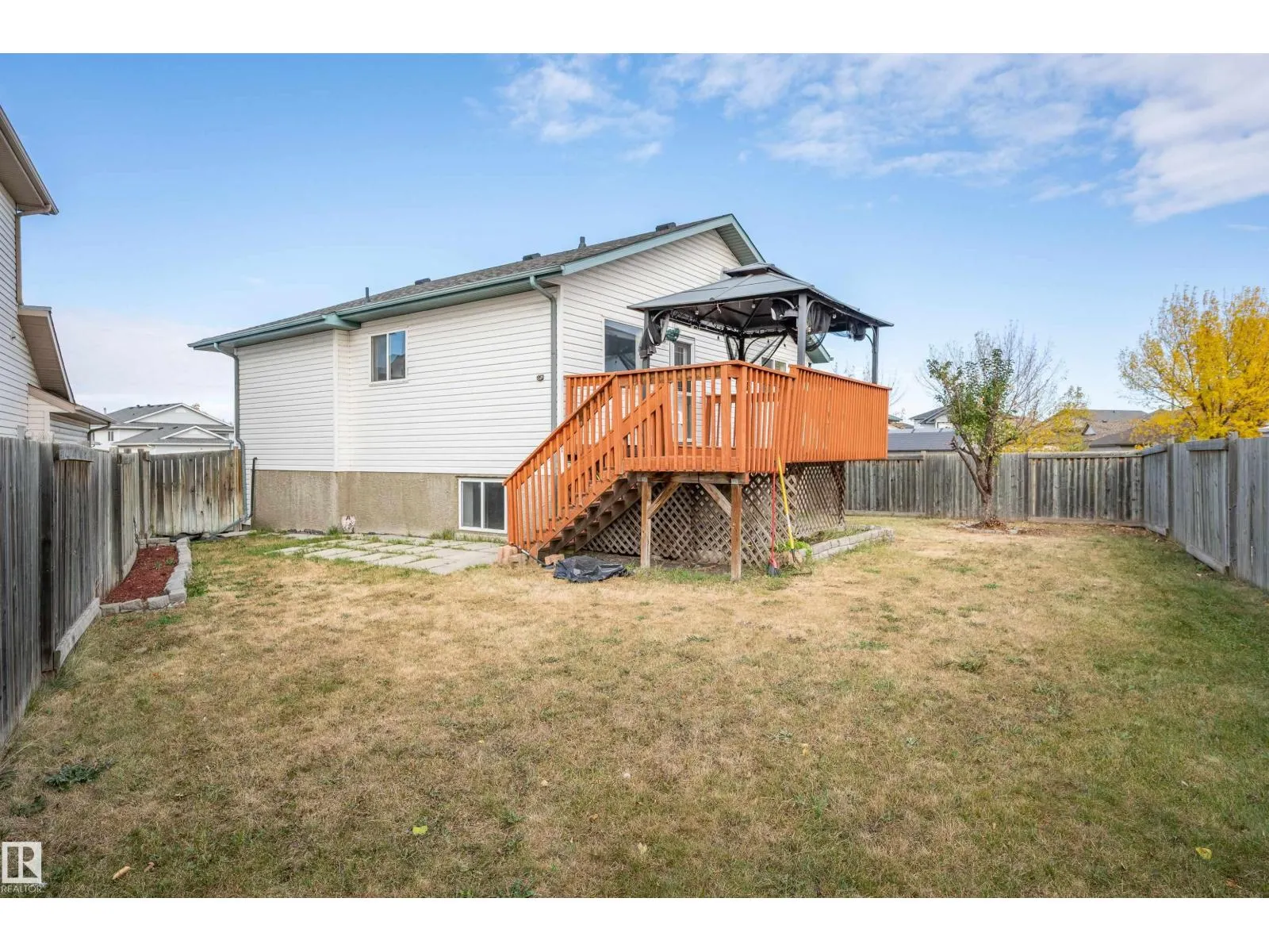 264 DUNVEGAN RD NW